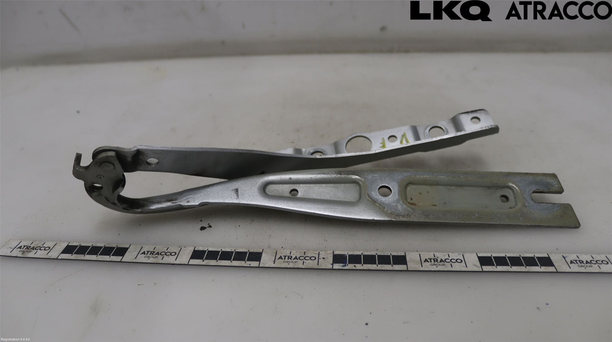 Peugeot 407 Huvgångjärn