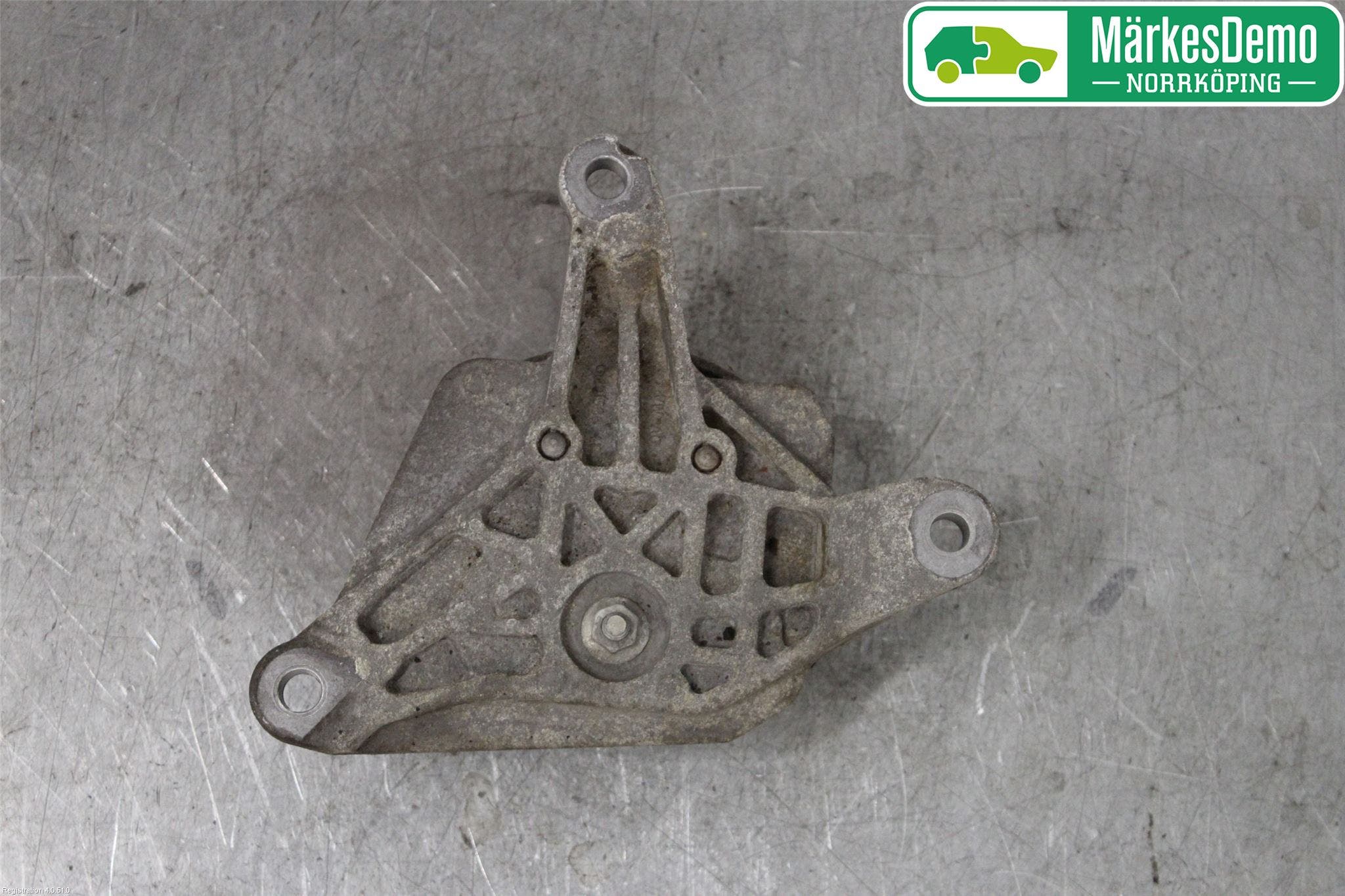 Audi A8/S8 4H 10-17 Växellådsfäste