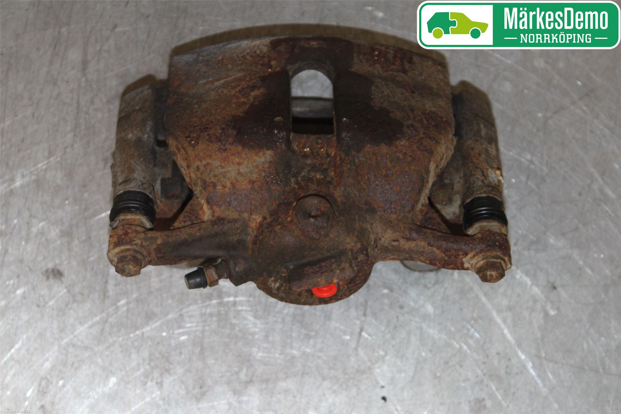 Volkswagen VW PASSAT 15-19 Bromsok Fram Vänster