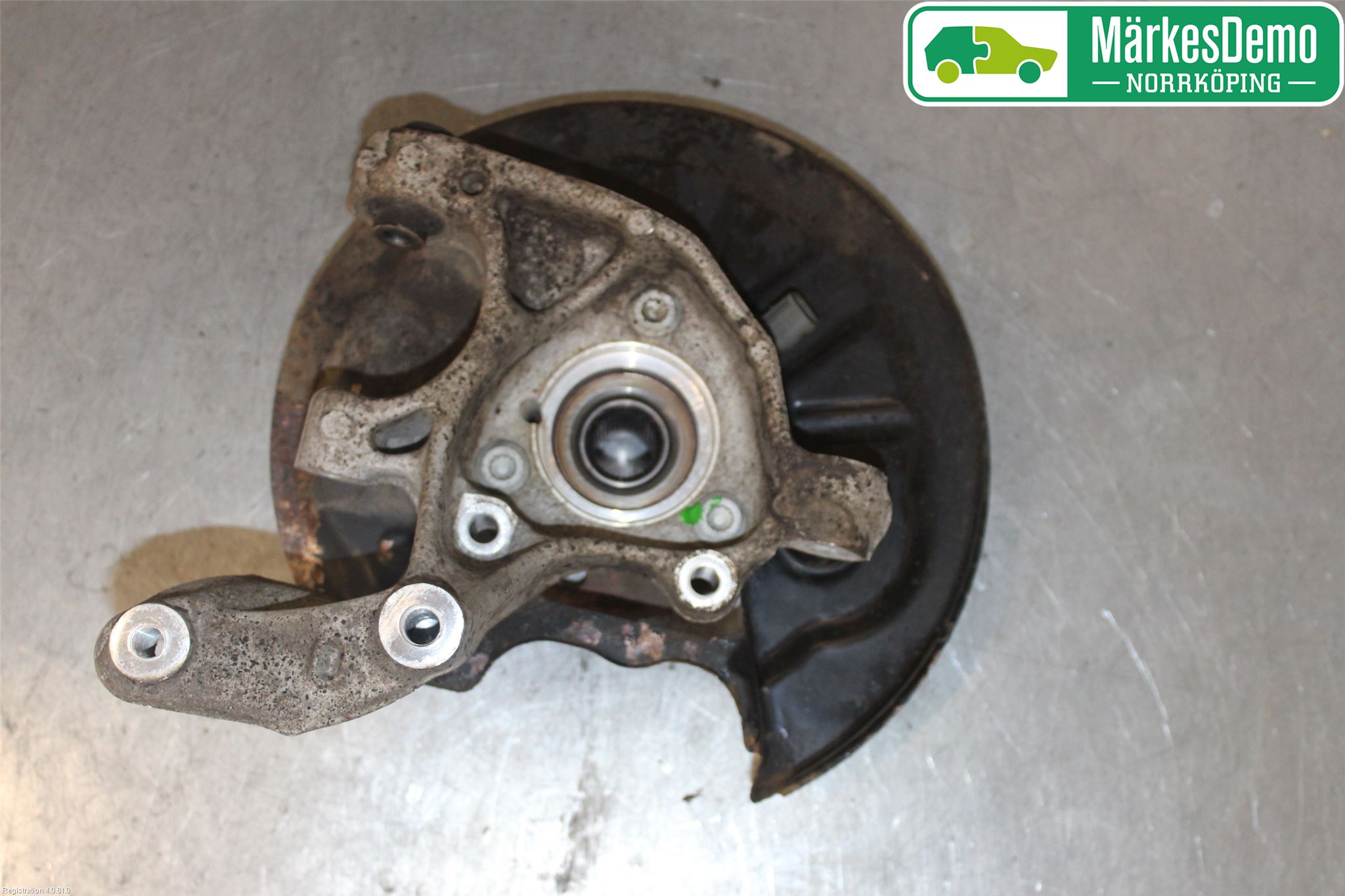 Skoda SUPERB 16-24 Hjullagerhus-Spindel Vä B