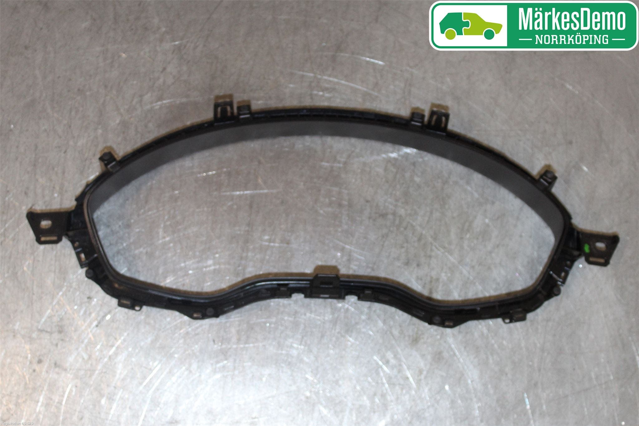 Audi A4/S4 B9 20- Instrumentsarg