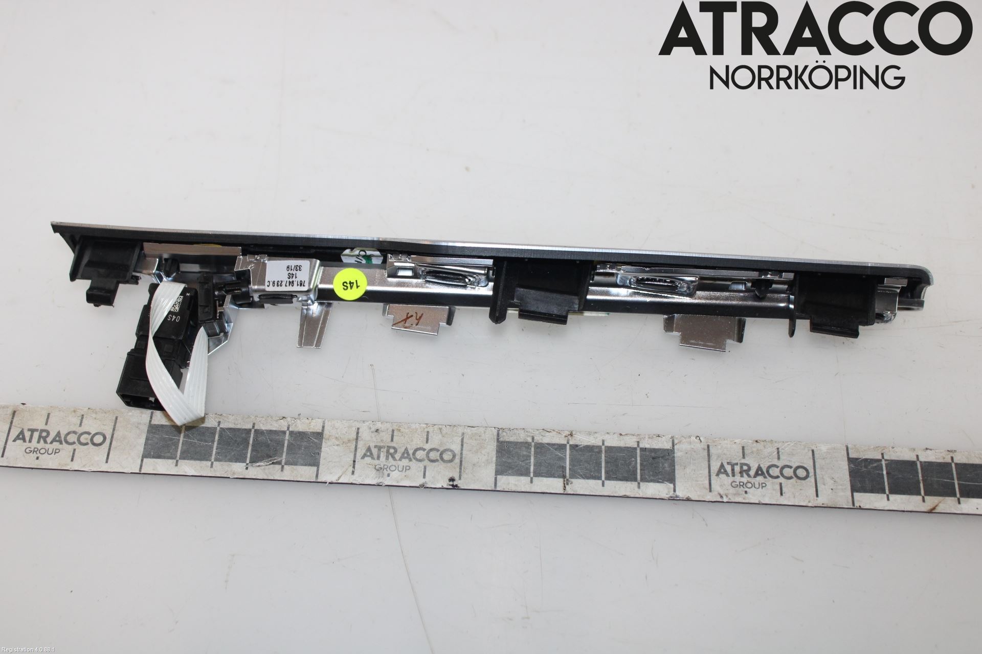 Volkswagen VW TOUAREG CR 18- Instrumentbräda Inlägg-Dekorlist