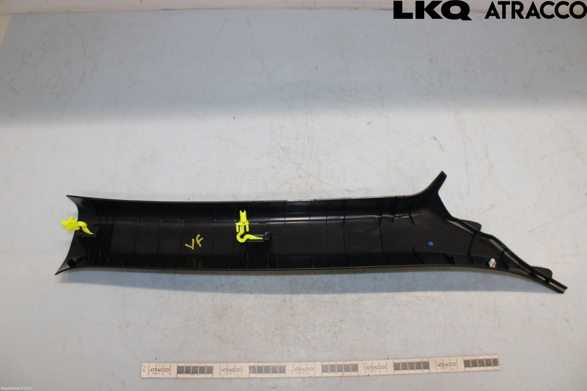 Toyota COROLLA CROSS XG10 22- Inr Plastd A-B-C Stolpe