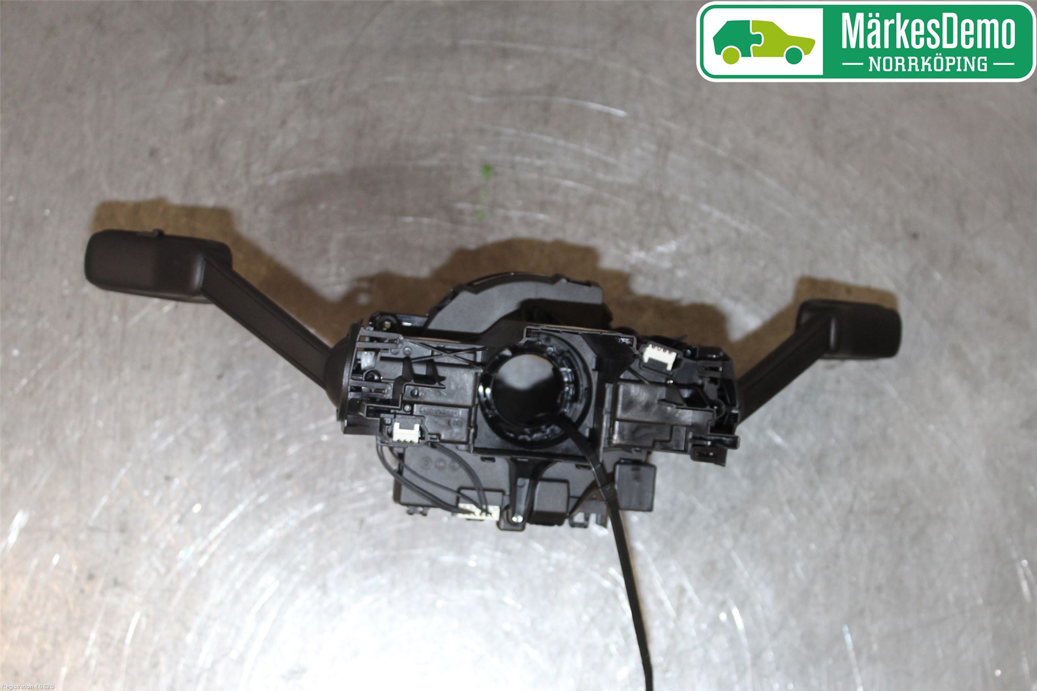 Volkswagen VW GOLF / E-GOLF VII 13-20 Spakcentral