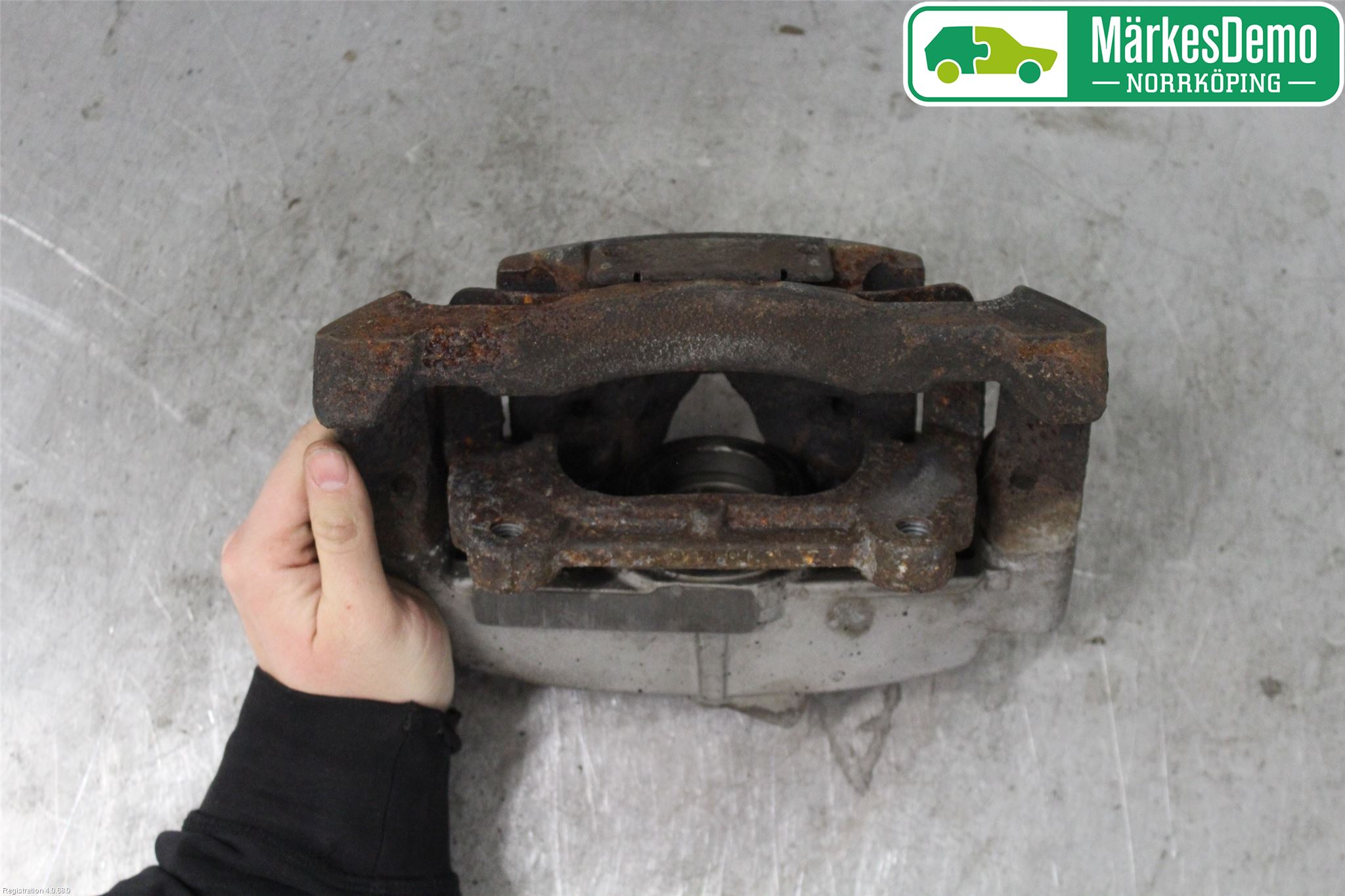 Volvo V70 08-13 Bromsok Fram Vänster