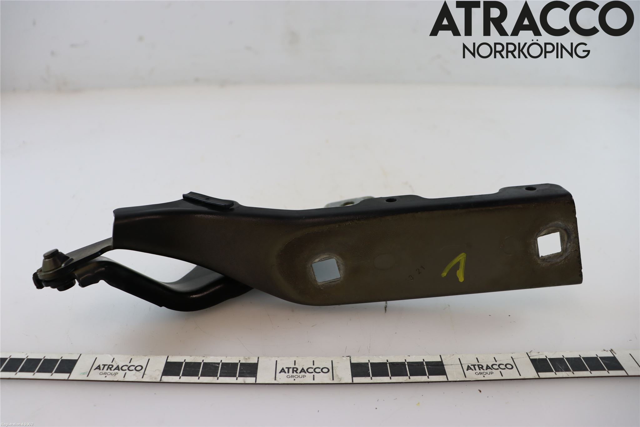 Audi Q2/SQ2 17- Huvgångjärn