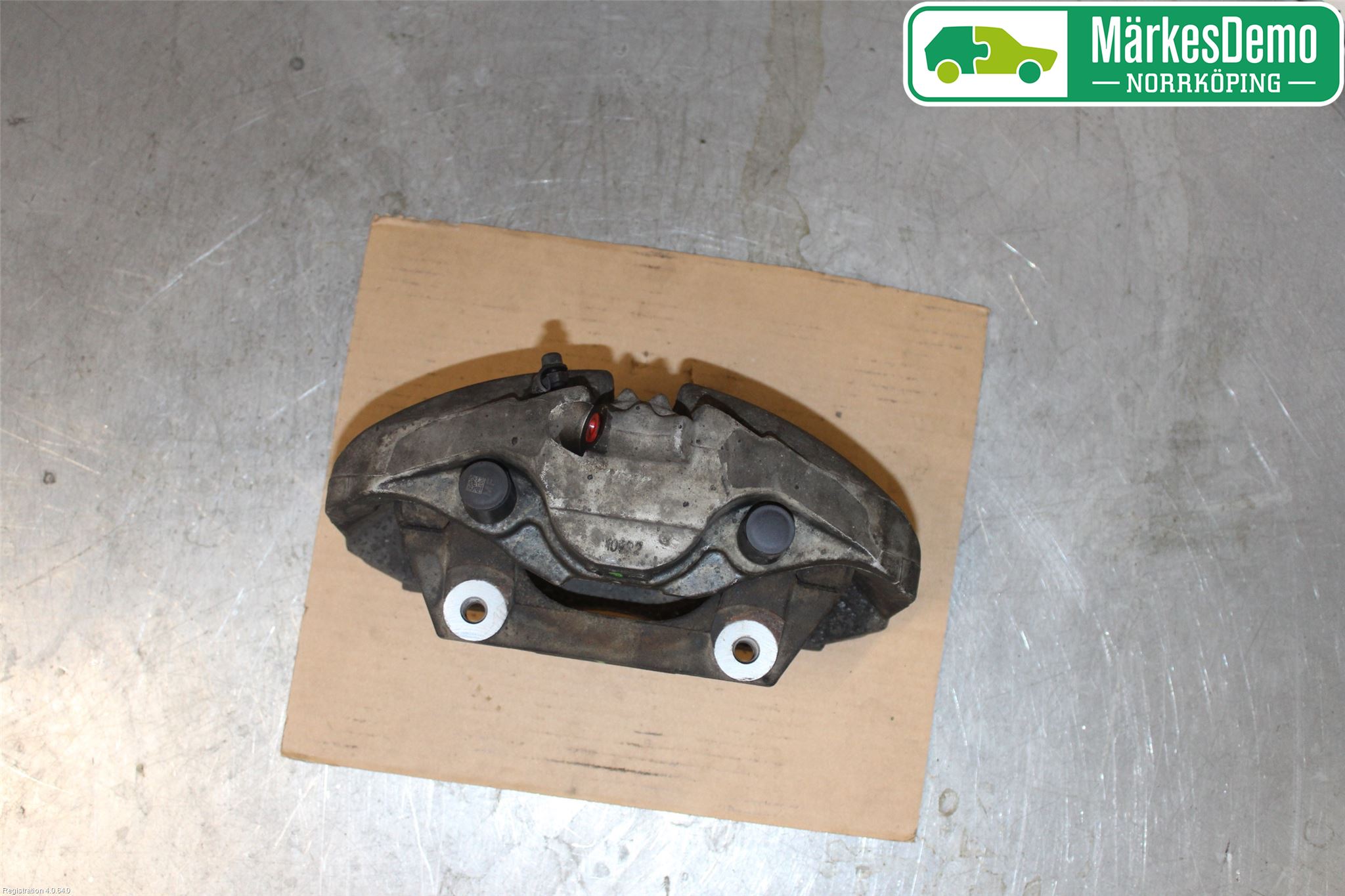 BMW 5 F10/F11/F18 09-17 Bromsok Fram Höger