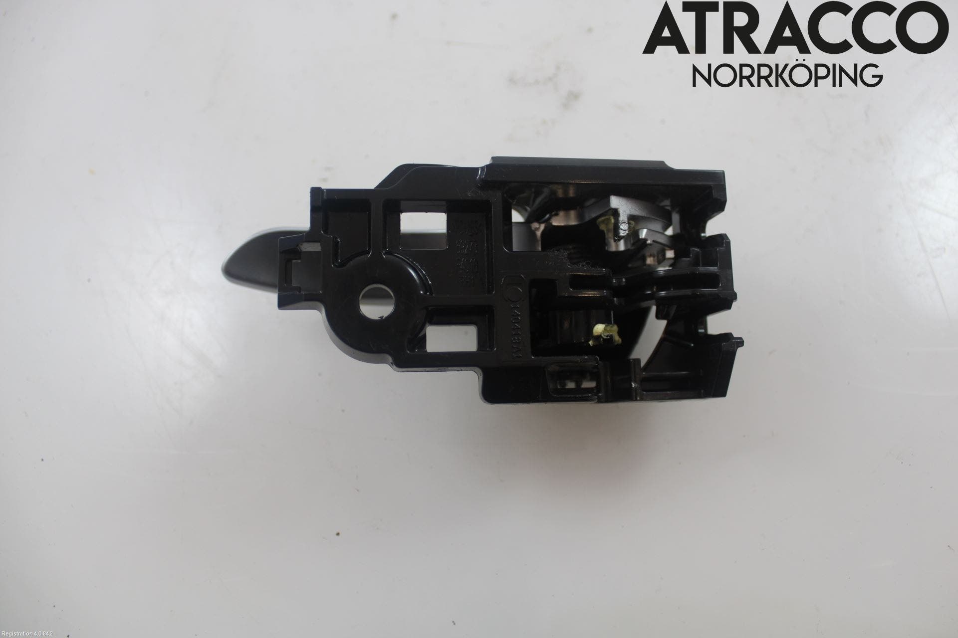 Toyota C-HR 16-23 Dörrhandtag Inre Vä