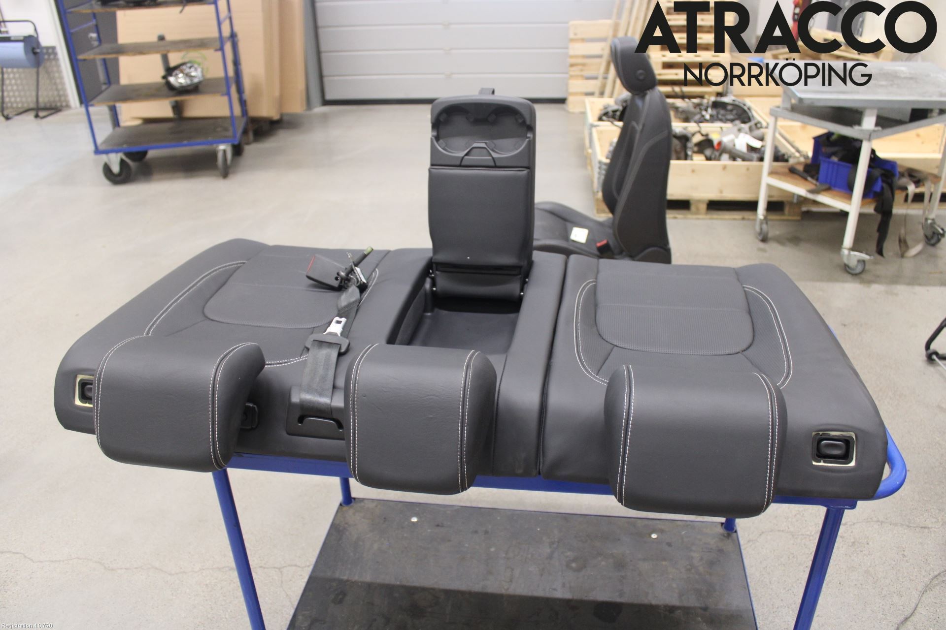 Jaguar I-PACE 18- Inredning Ryggdyna Bak