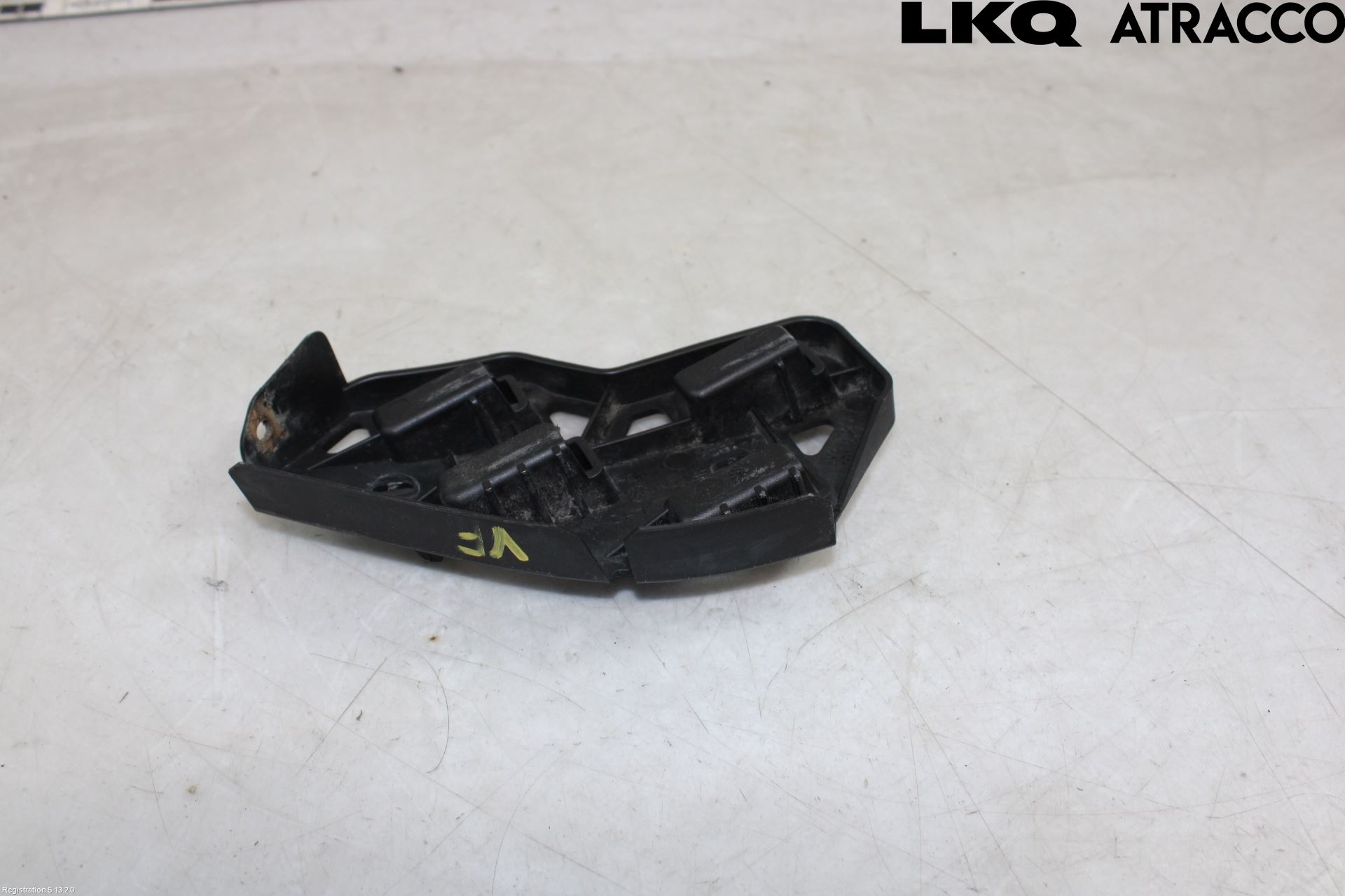 Volkswagen VW POLO 05-09 Stötfångarfäste Fram Vä