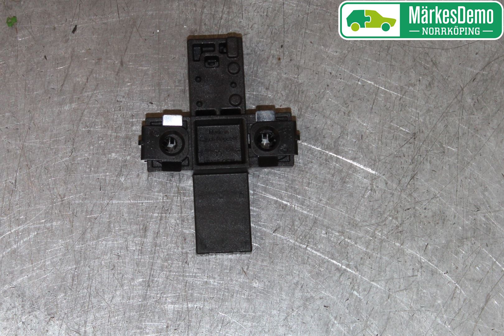 Audi A6 F2/C8 19- Antenn