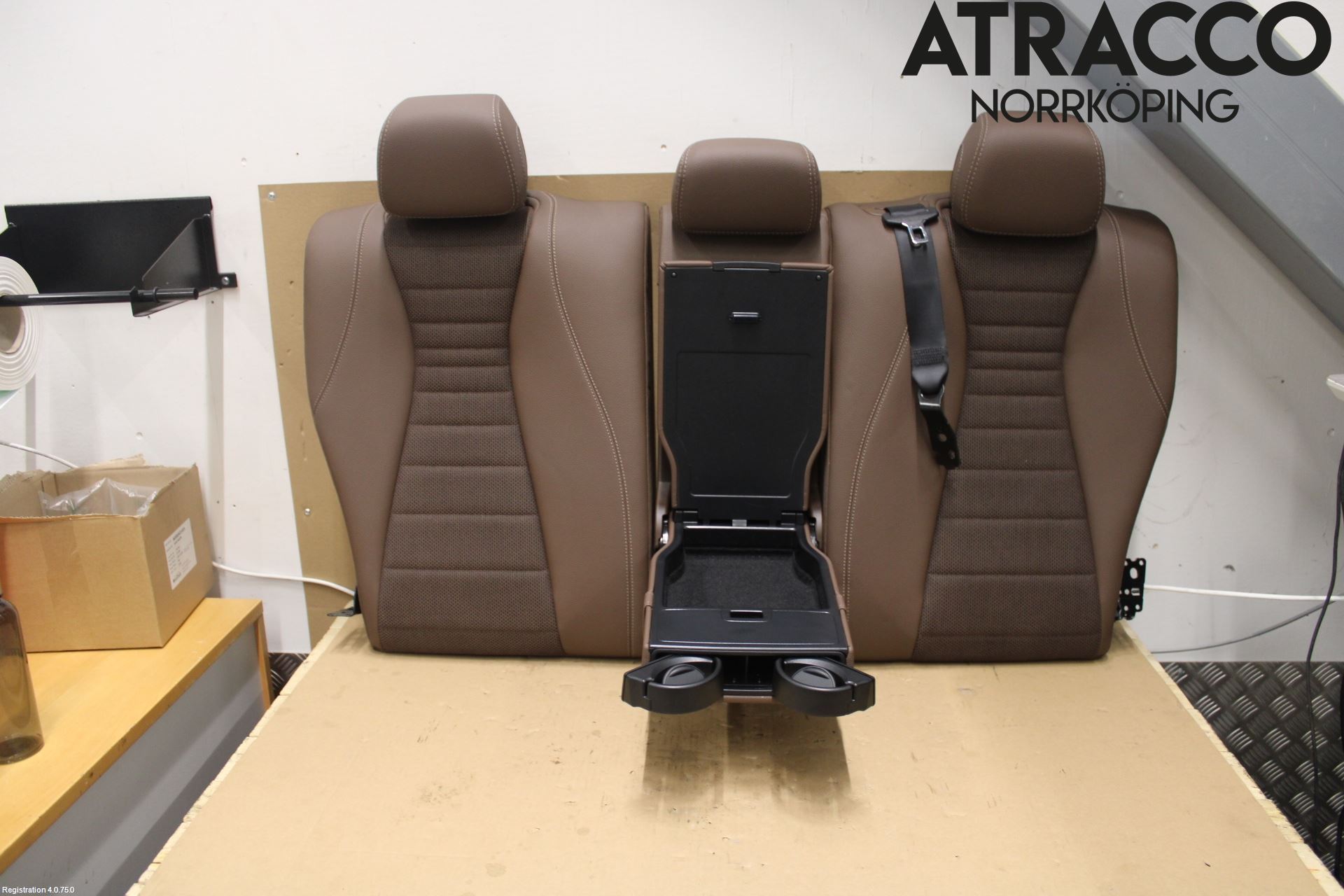 Mercedes-Benz MB E-KLASS (W213) 16-23 Inredning Baksäte