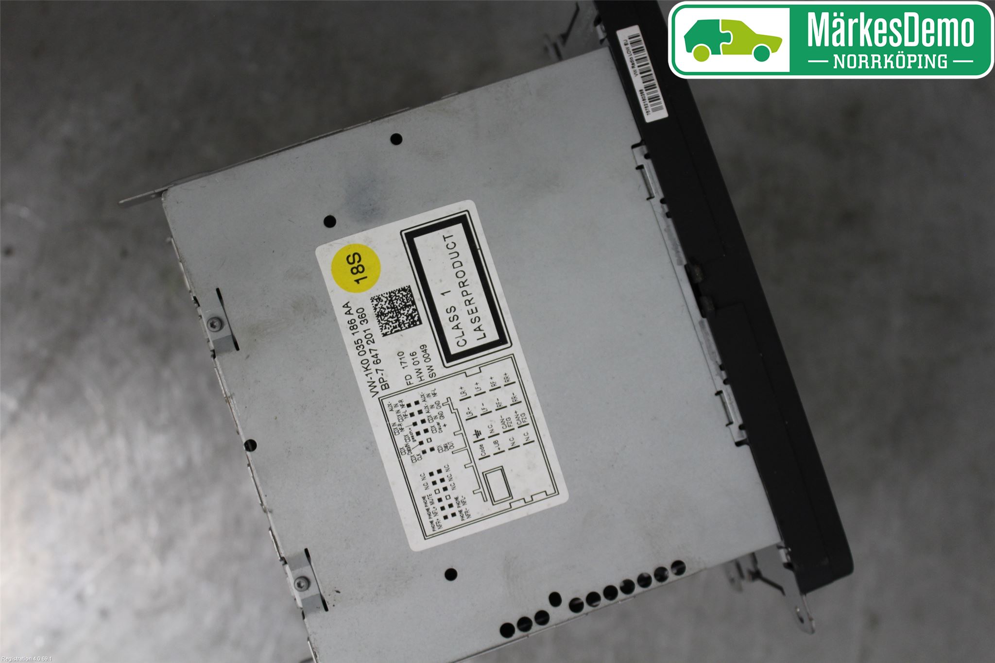 Volkswagen VW CADDY      04-10 Cd Radio - Multimediapanel