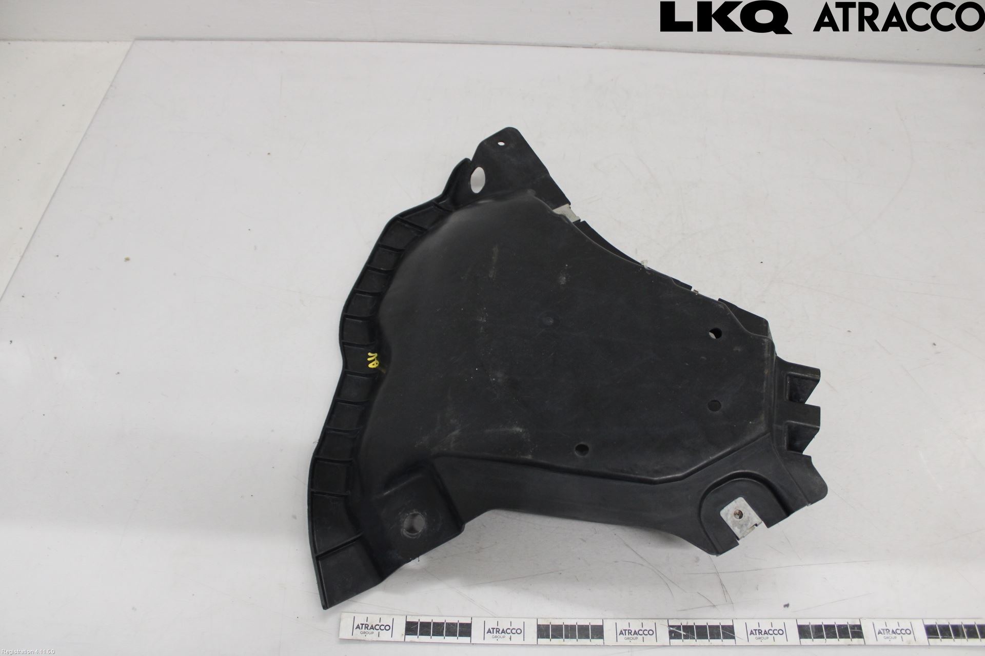 Mercedes-Benz MB E-KLASS (W213) 16-23 Hasplåt Plåt-Plast