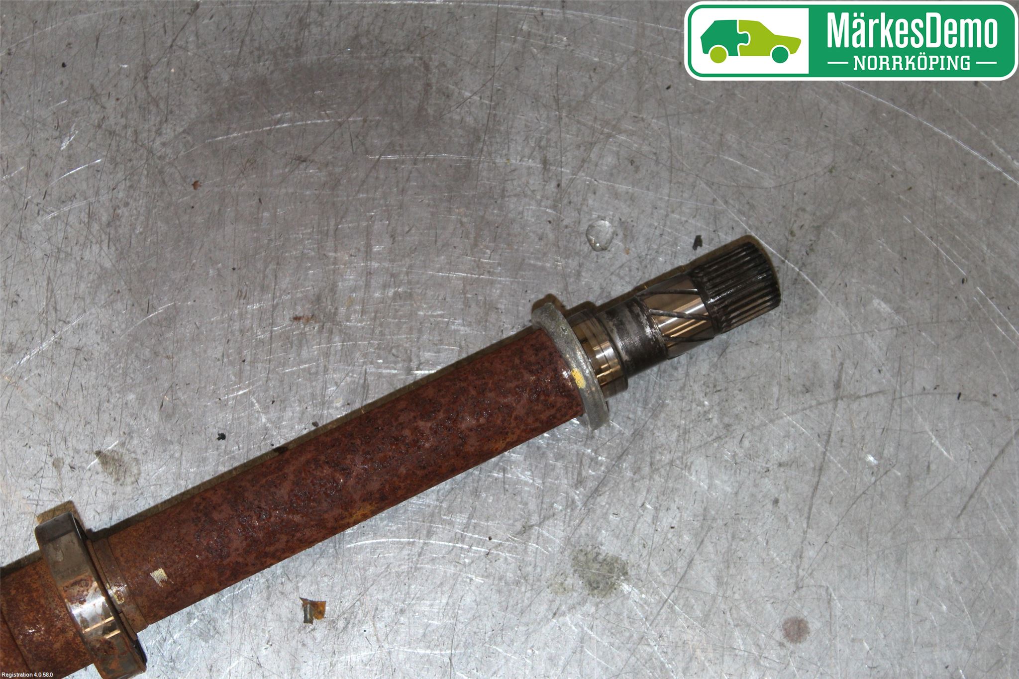 Renault CLIO III  09-12 Drivaxel Fram Höger