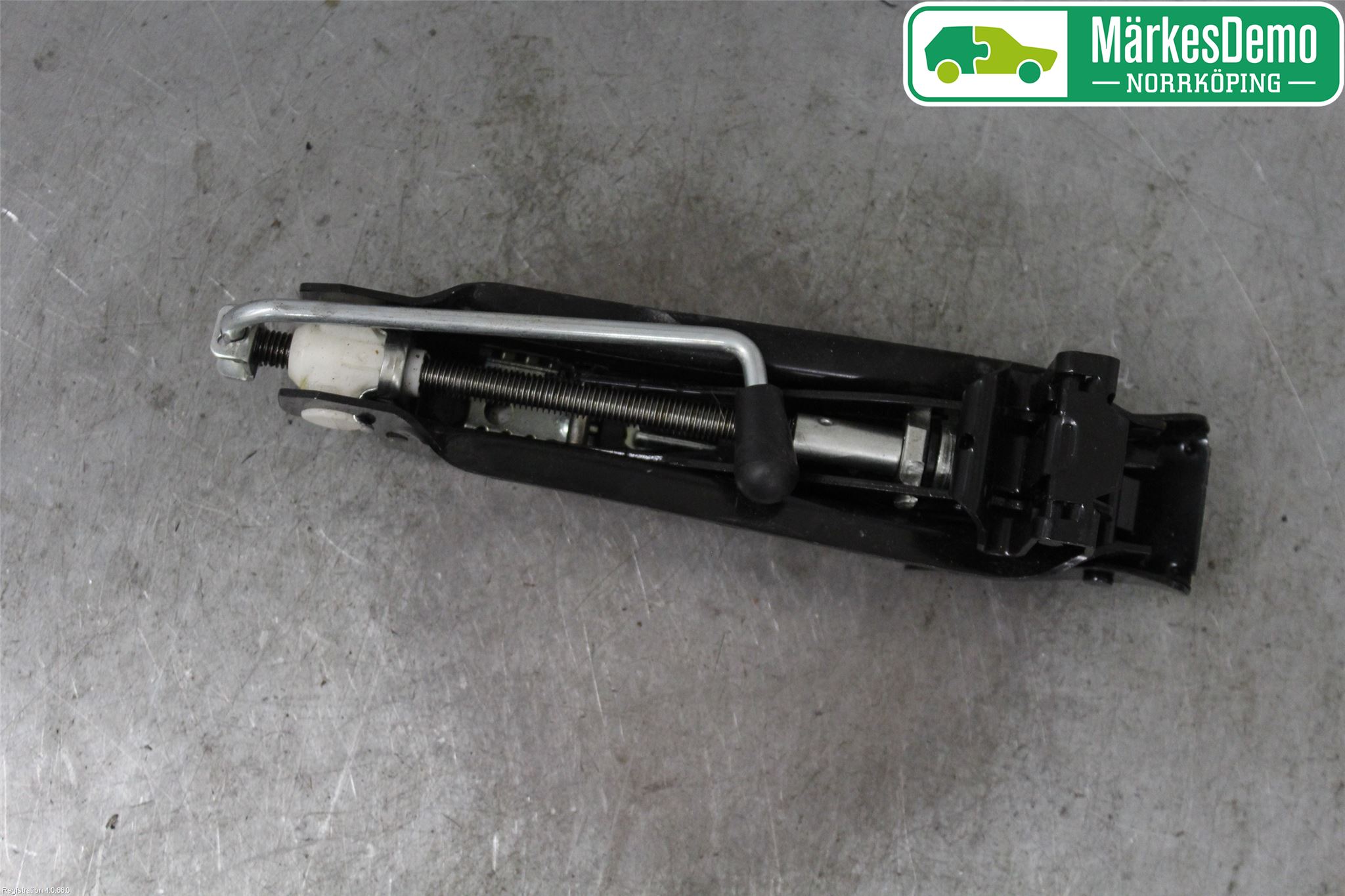 Volkswagen VW GOLF VI 09-13 Domkraft