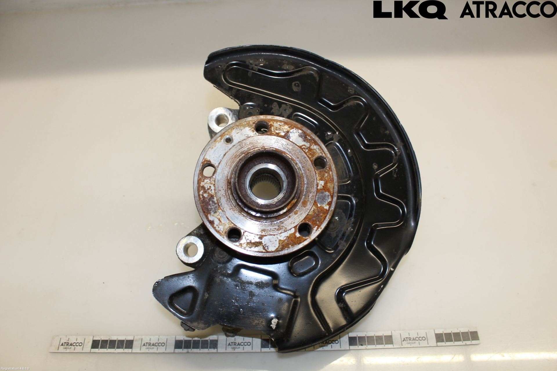 Volkswagen VW PASSAT 20-24 Styrspindel Lagerhus Vä