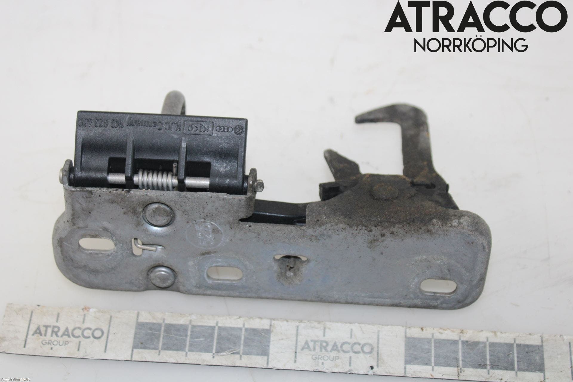 Volkswagen VW GOLF V 04-09 Huv Spärr