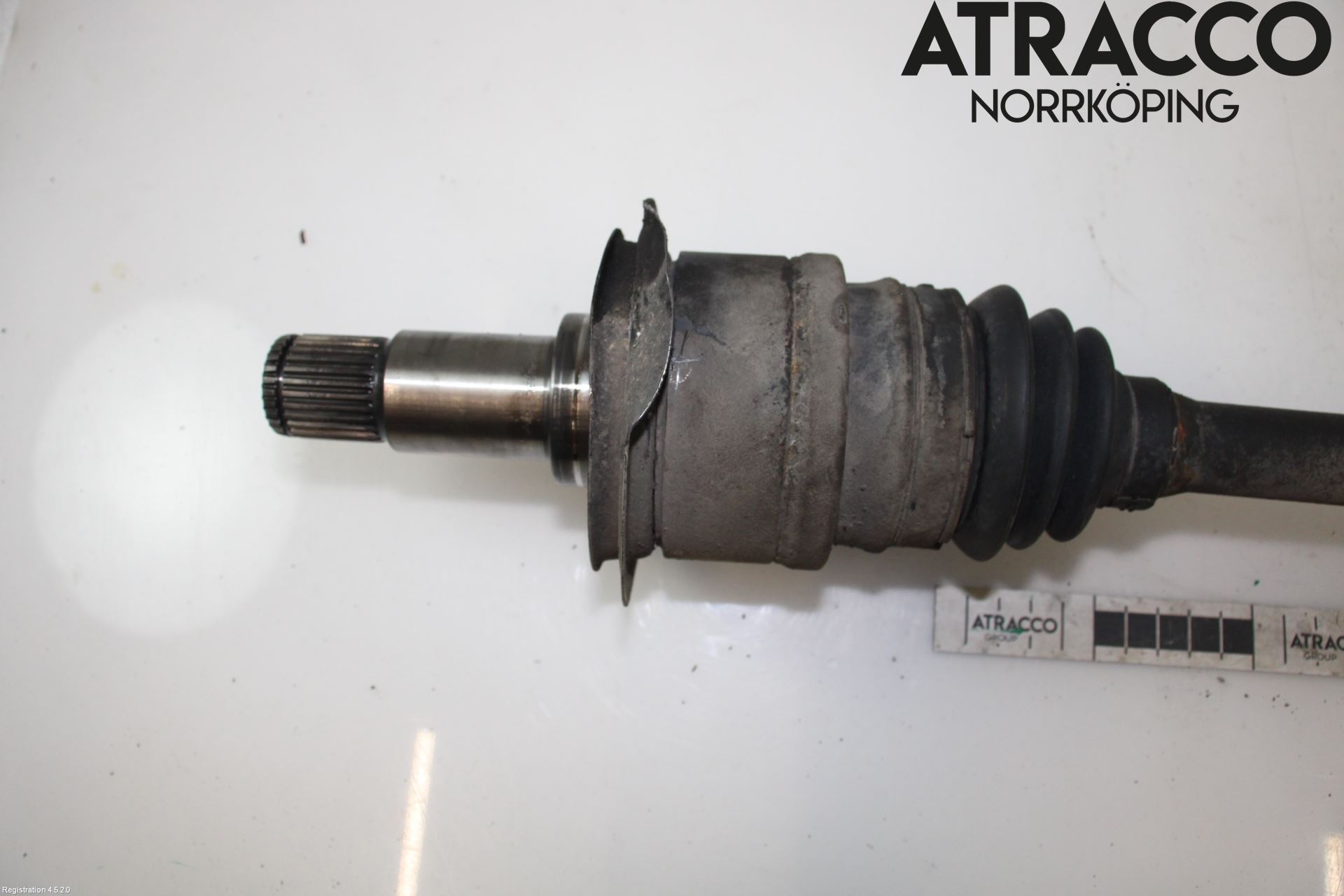 Mercedes-Benz MB E-KLASS (W213) 16-23 Drivaxel Bak Höger