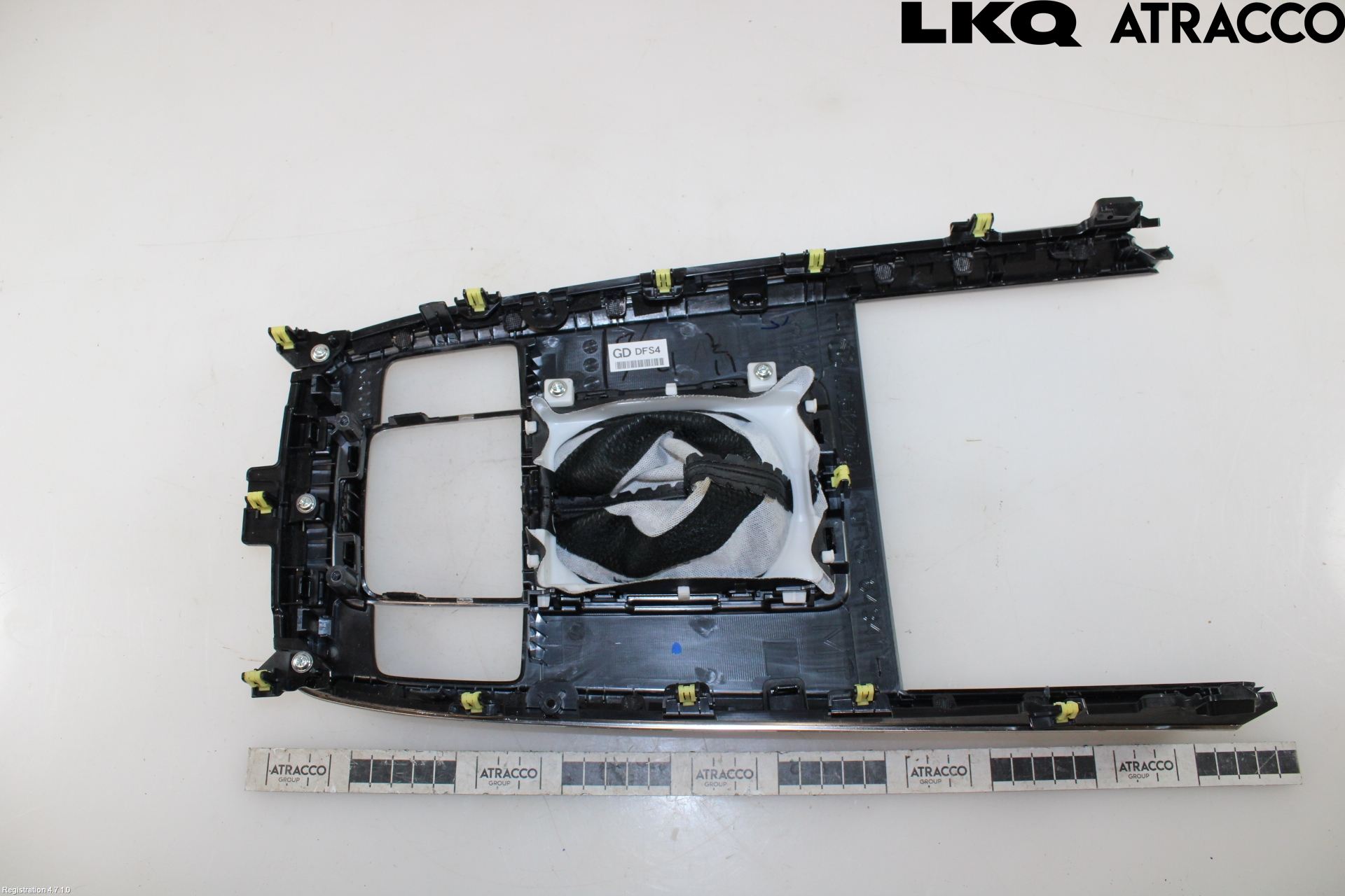 Mazda CX-30 20- Inredning Sarg Växelspak