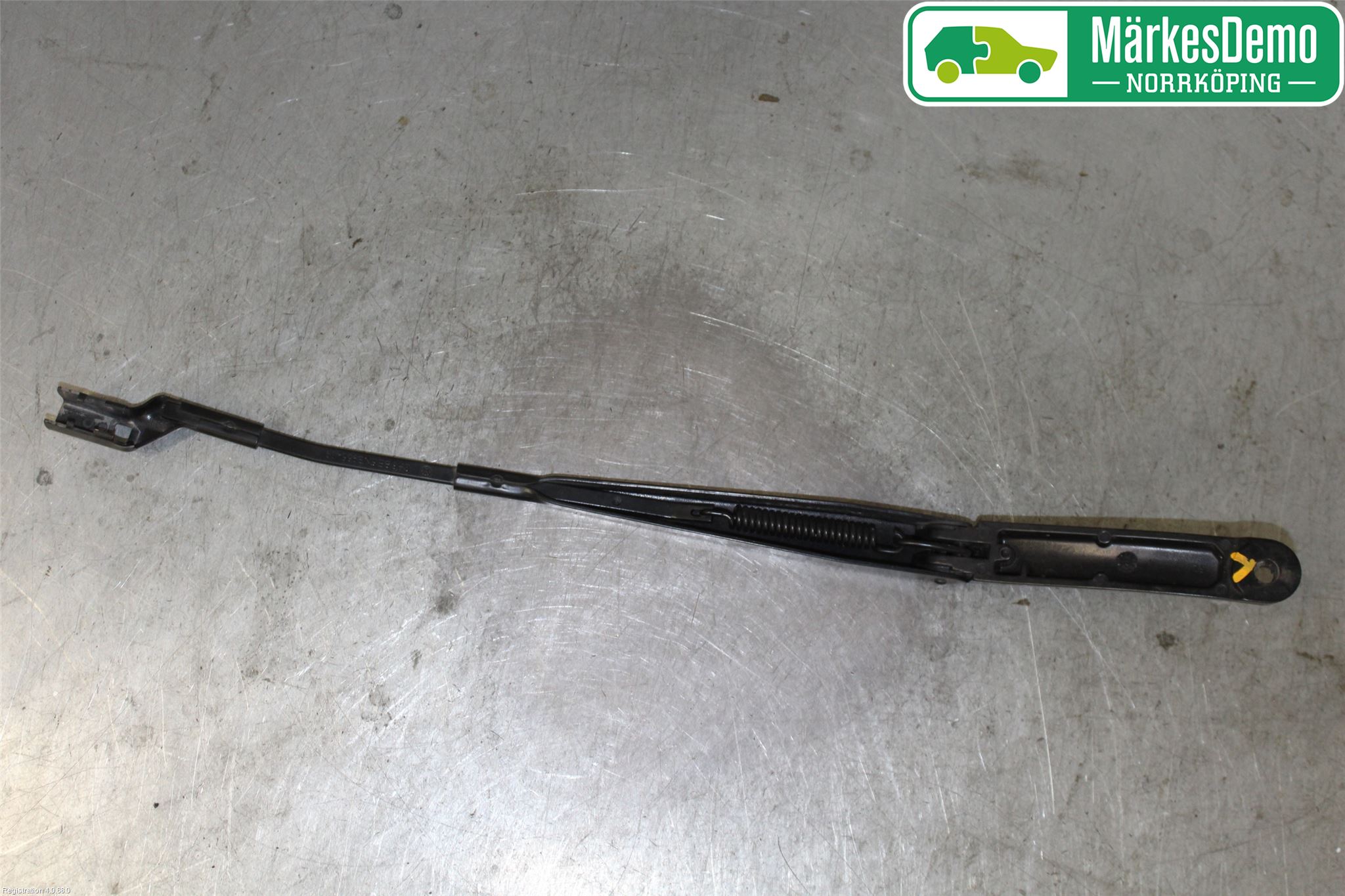 Volkswagen VW TIGUAN 16-24 Torkararm Armar Vindruta