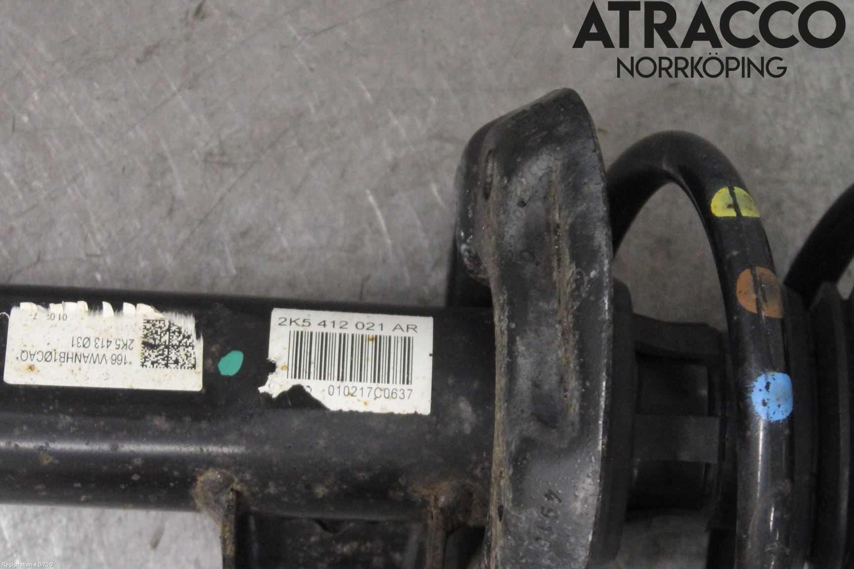 Volkswagen VW CADDY 16-20 Fjäderben Fram Vänster