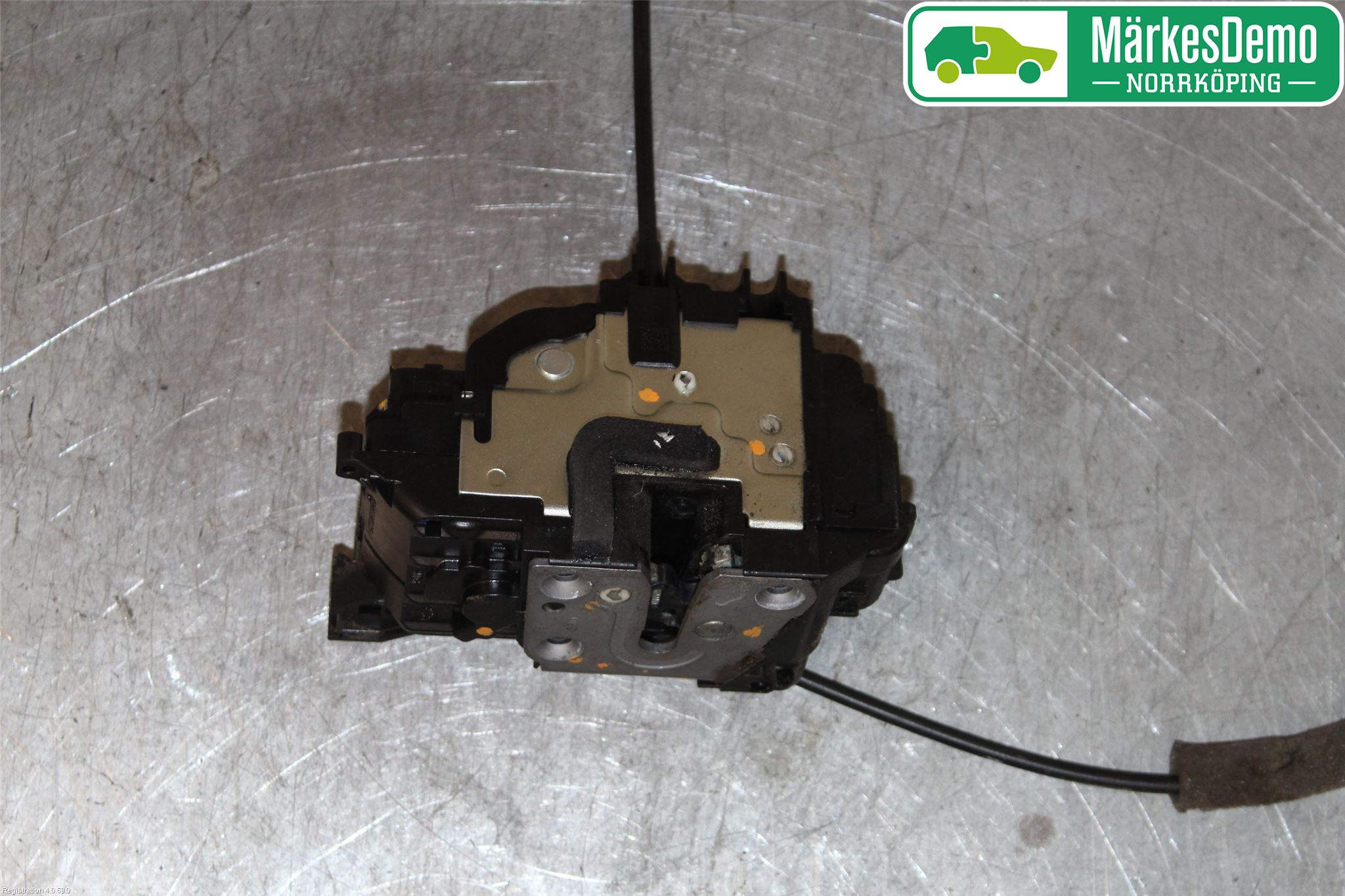 Renault CLIO III  09-12 Låskista-Dörrlås