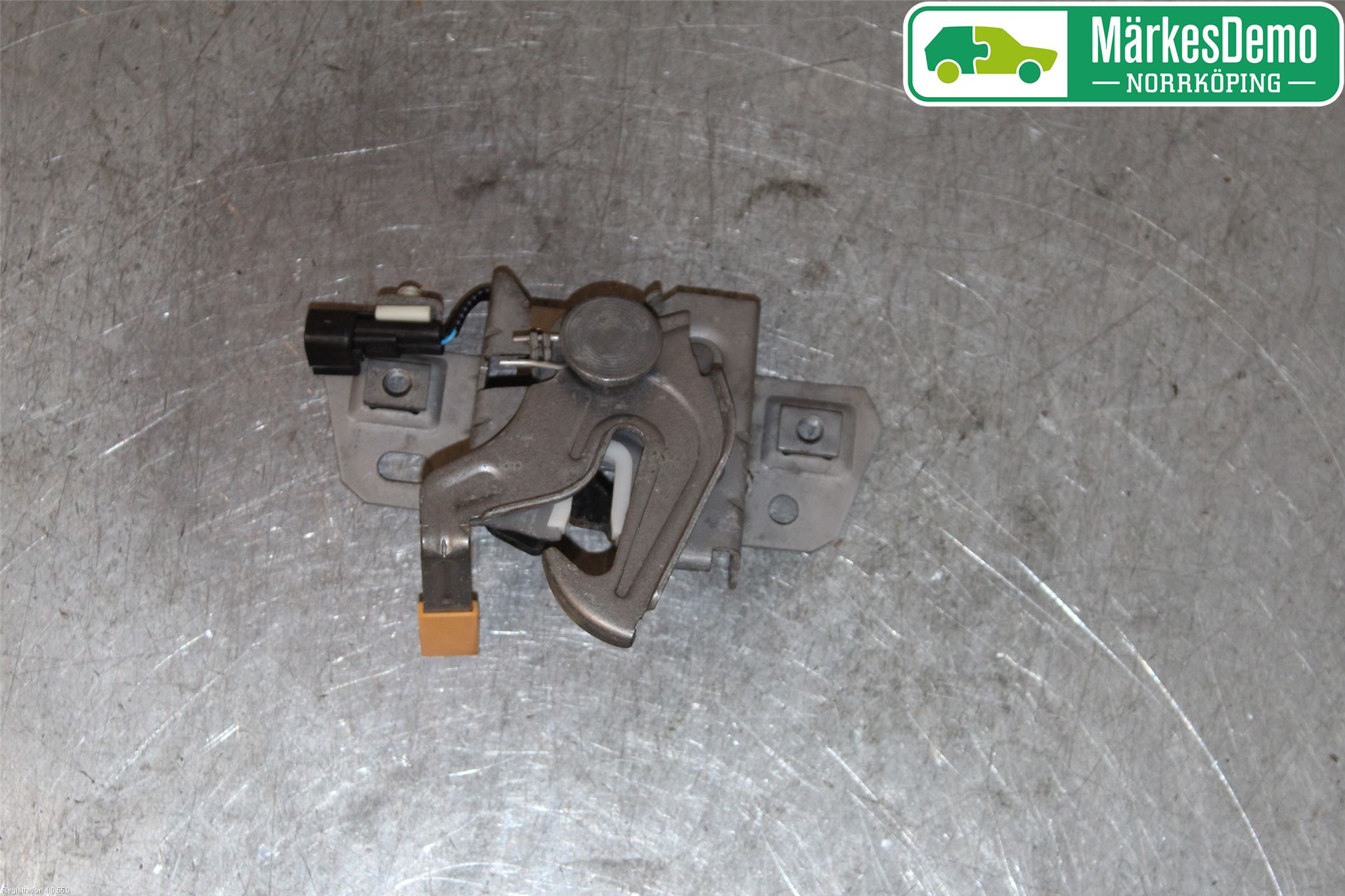 Volvo S40 08-12 Huvlås