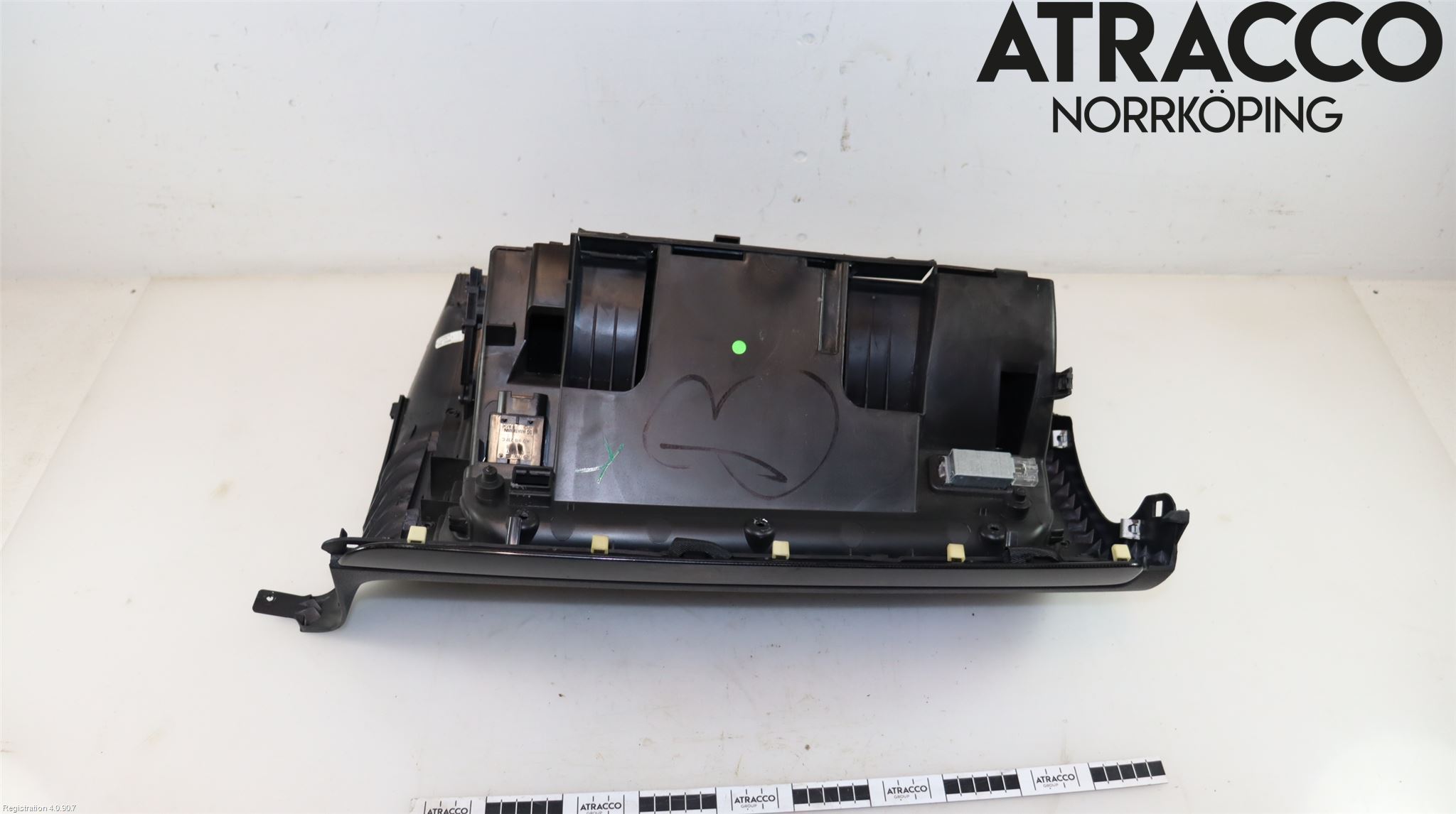 Volkswagen VW GOLF VI 09-13 Handskfack