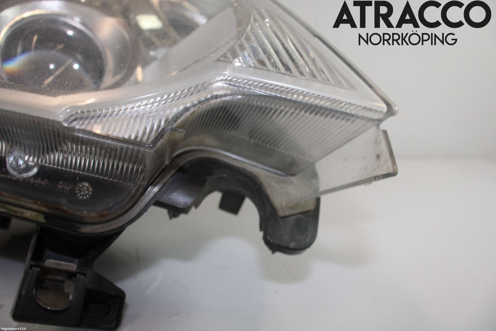 Ford KUGA 08-12 Strålkastare Höger