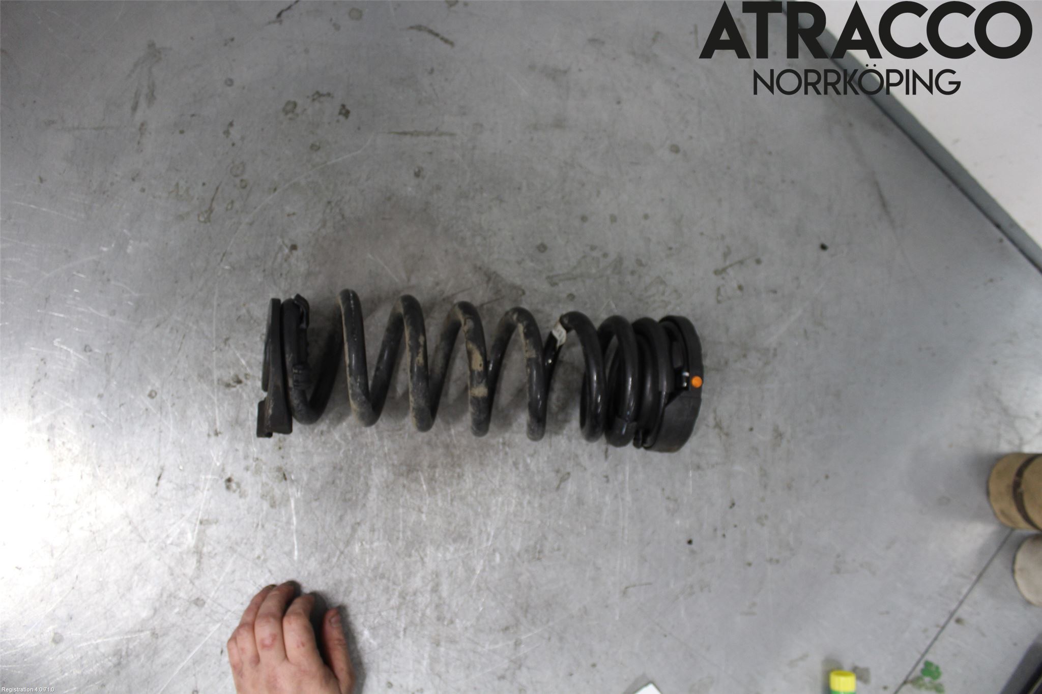 Jaguar F-PACE Fjäder Bak