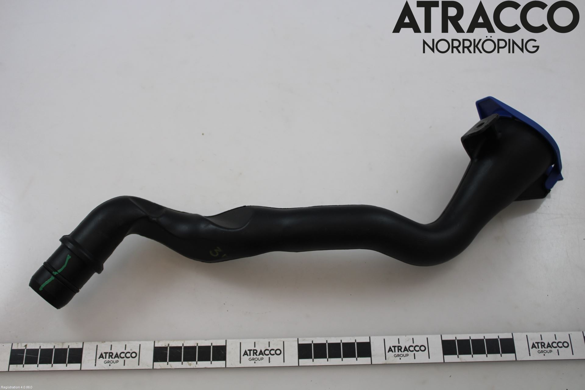 Volvo S60 11-13 Spolartank Påfyllningsrör