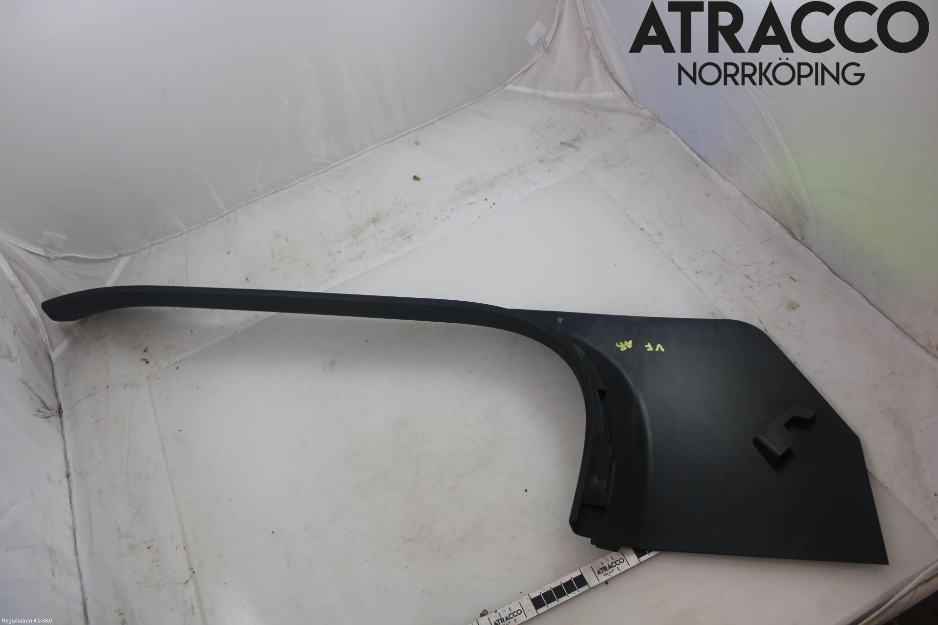 Mercedes-Benz MB EQC (N293) 20- Inr Plastd A-B-C Stolpe