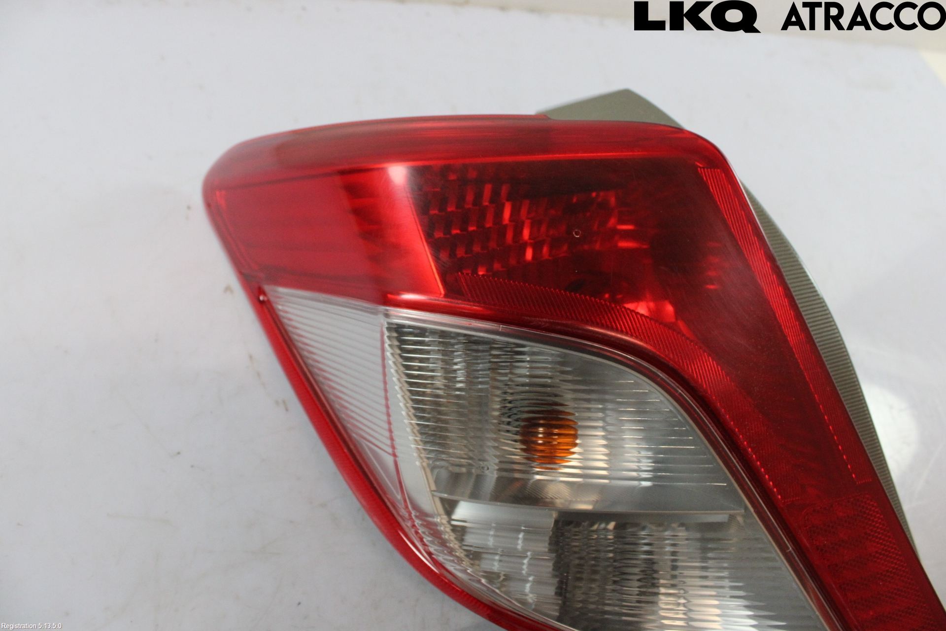Toyota YARIS XP130 12-14 Bakljus Vänster
