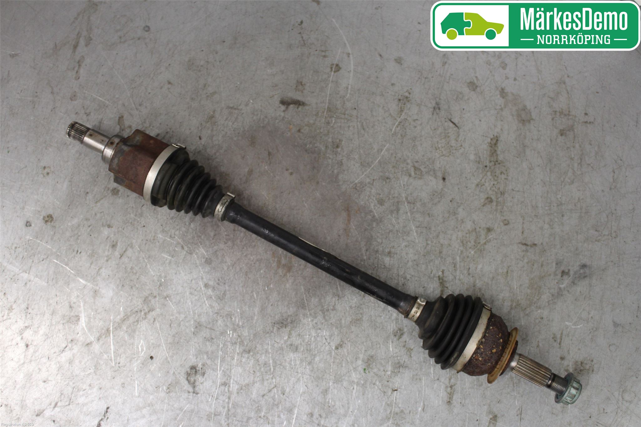 Volkswagen VW UP! / E-UP! Drivaxel Fram Vänster