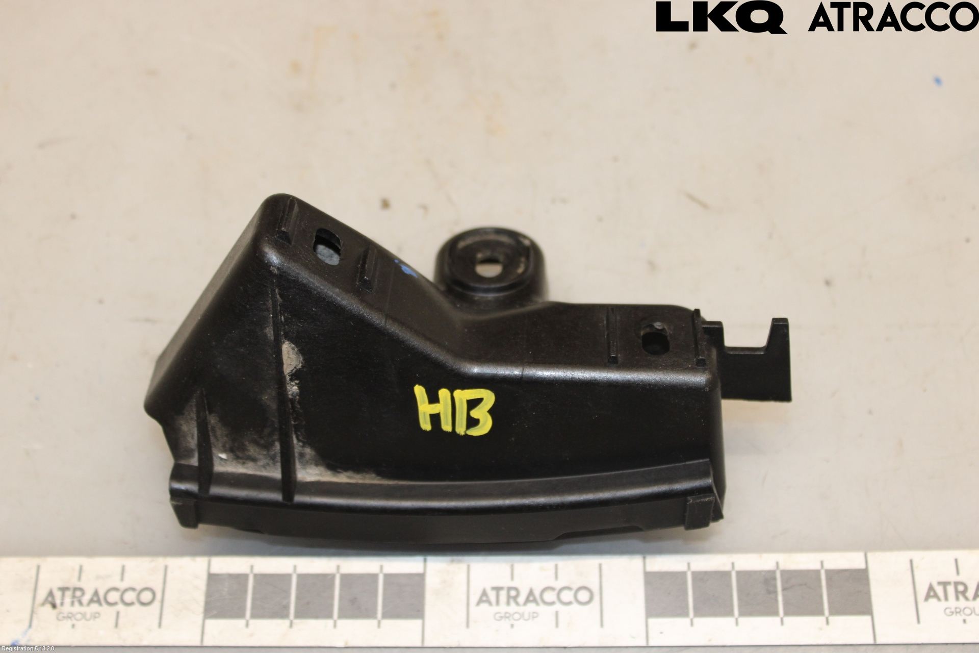Audi A6/S6     05-11 Stötfångarfäste Bak Hö