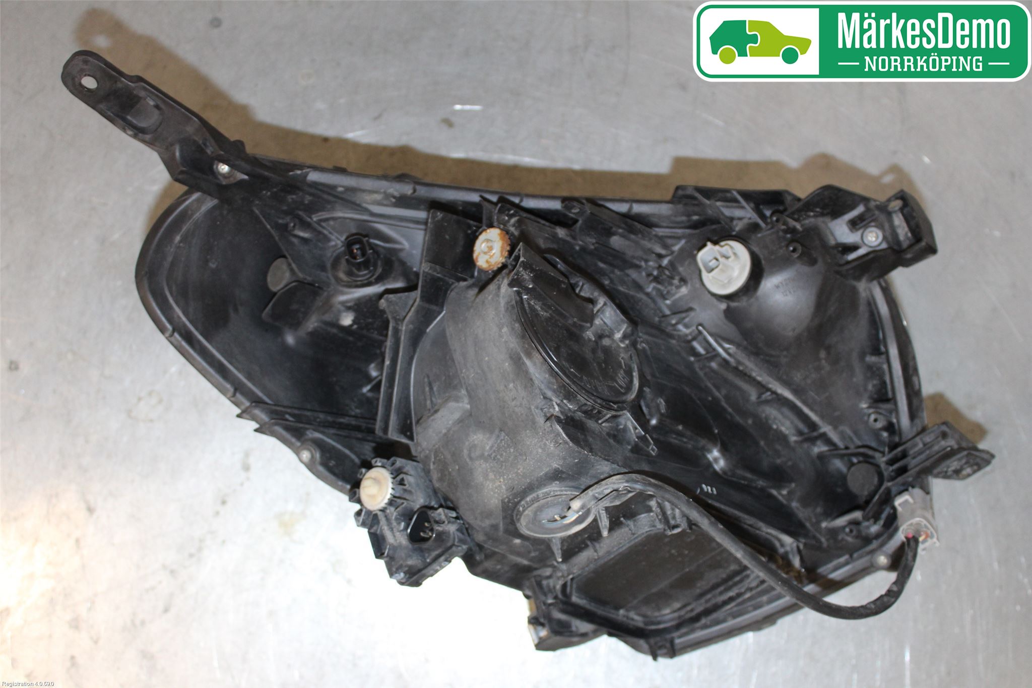 Toyota iQ Strålkastare Vänster