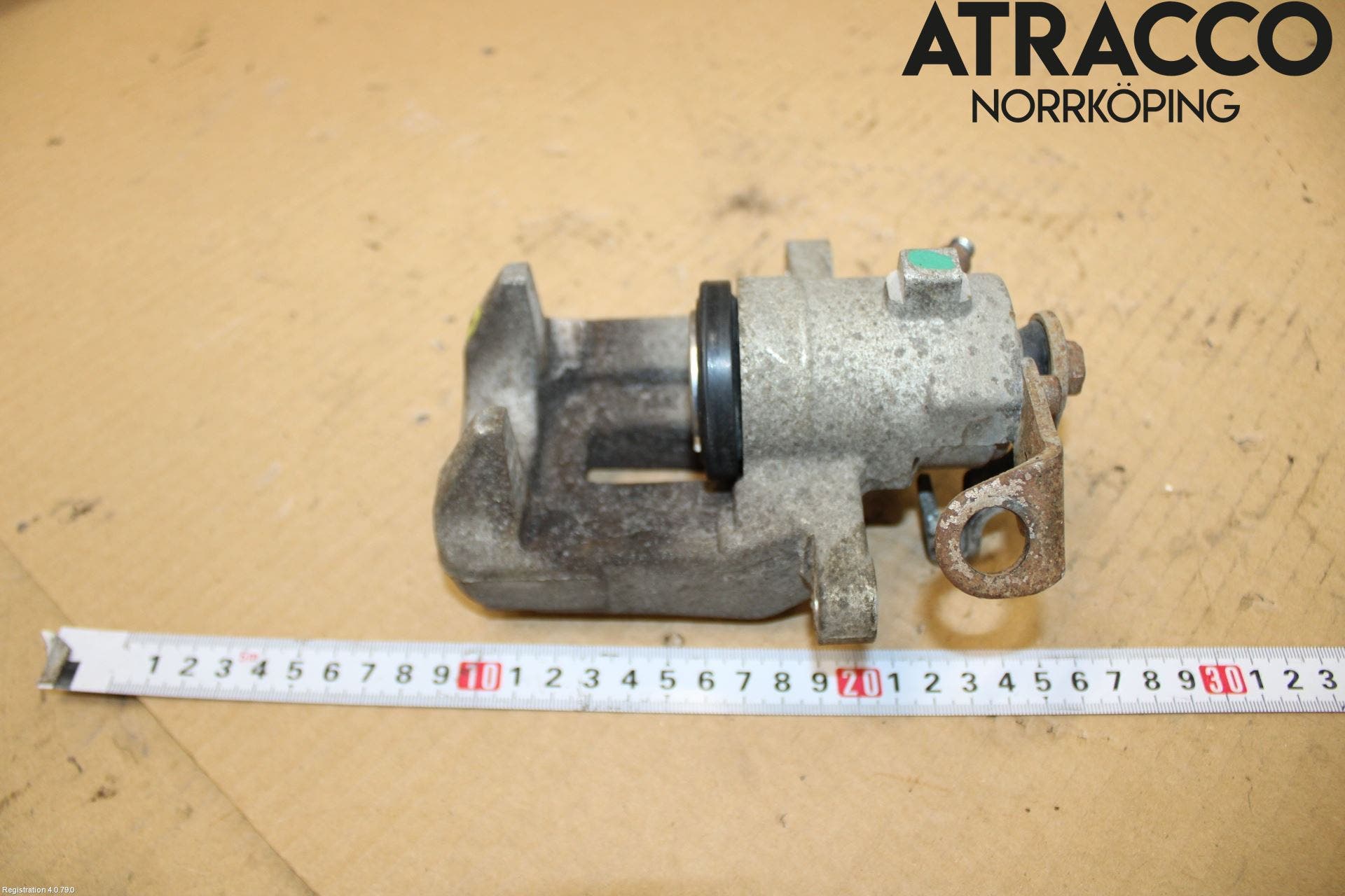 Skoda FABIA 07-14 Bromsok Bak Höger