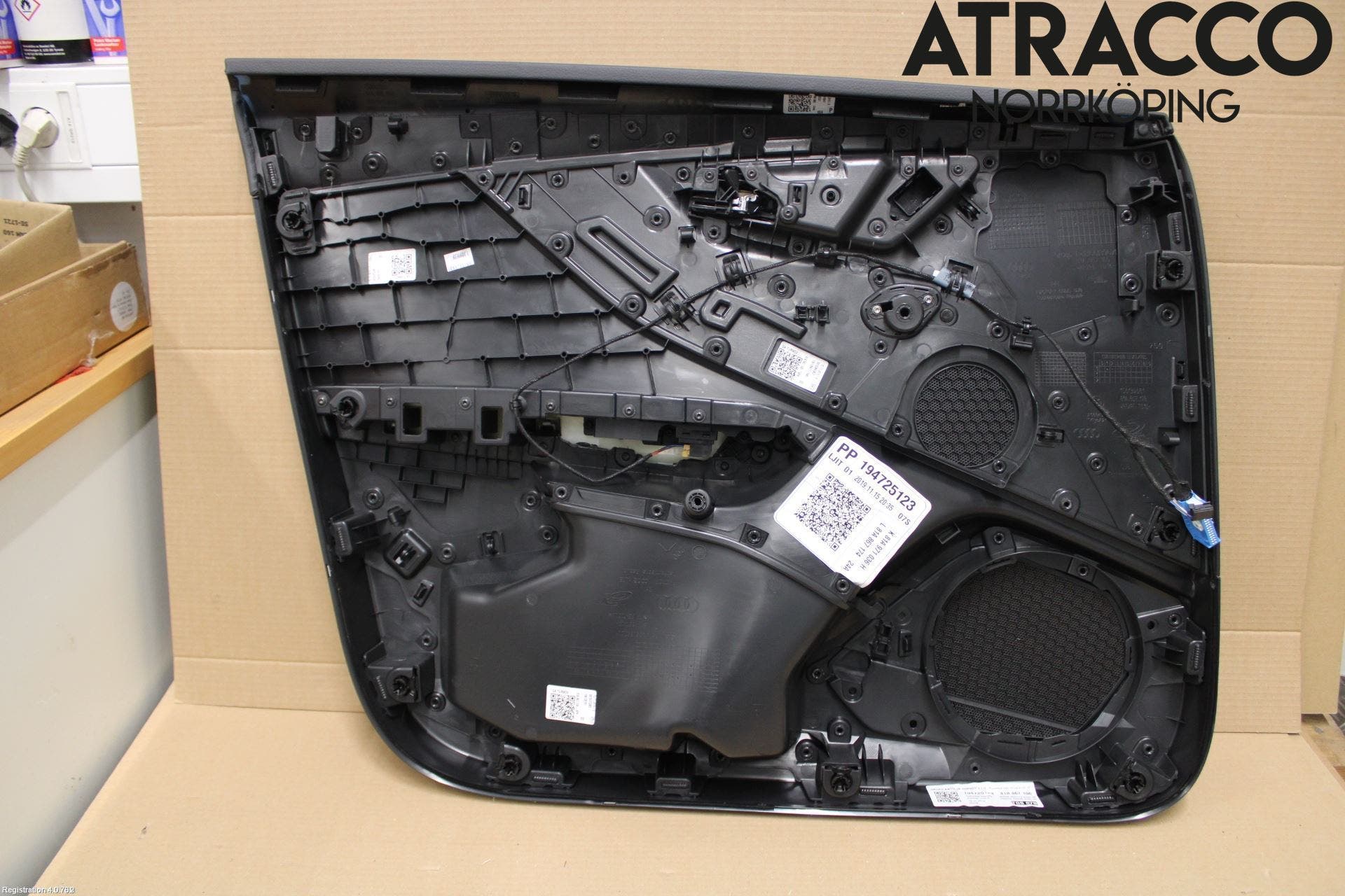 Audi Q2/SQ2 17- Dörrklädsel Hö