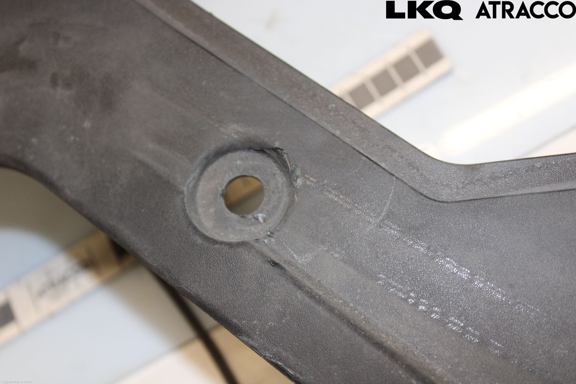 Jaguar XE (X760) 15-24 Torpedplåt-Torpedplast