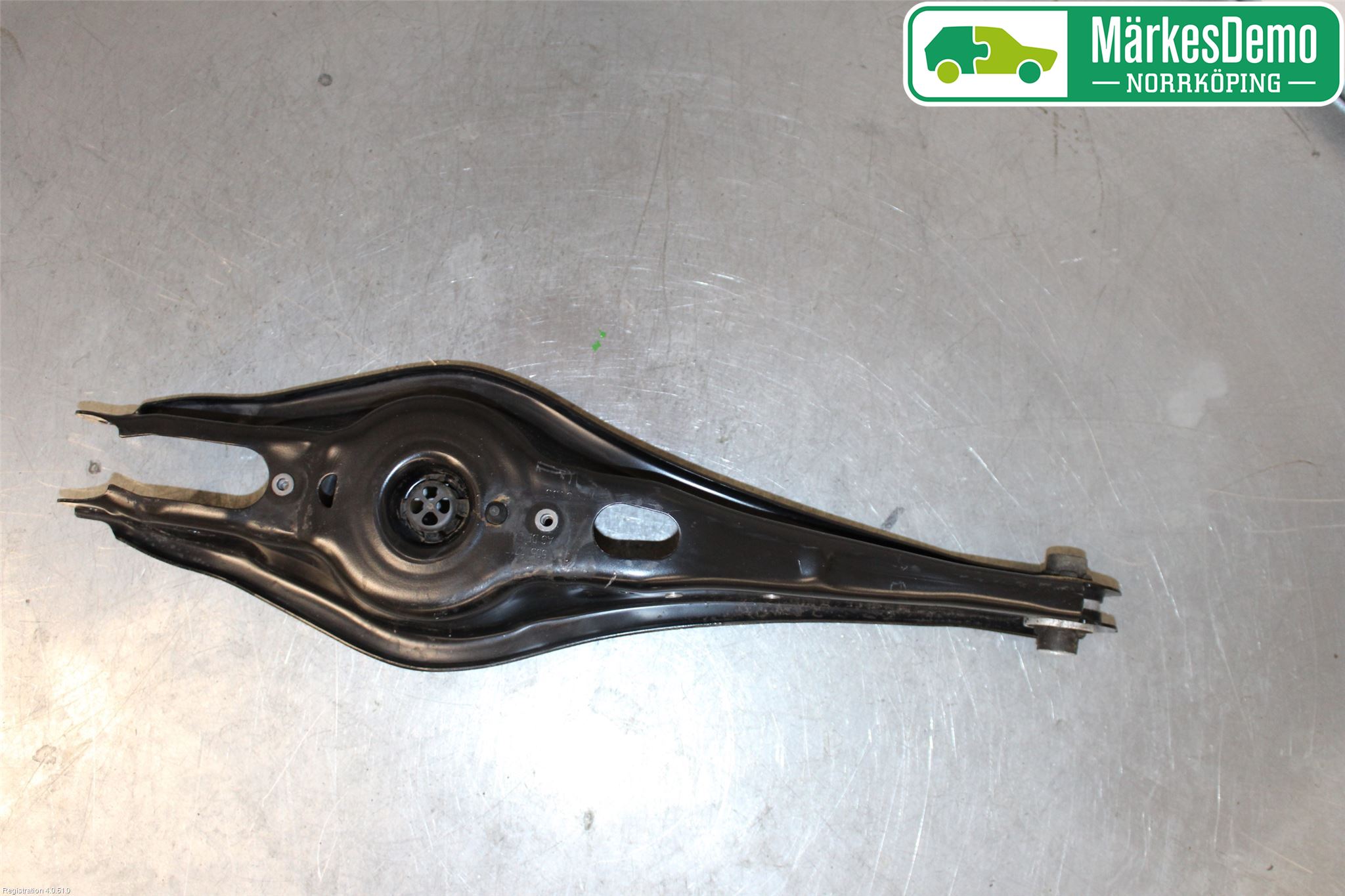 Volkswagen VW TIGUAN 16-24 Bärarm Bak Vänster