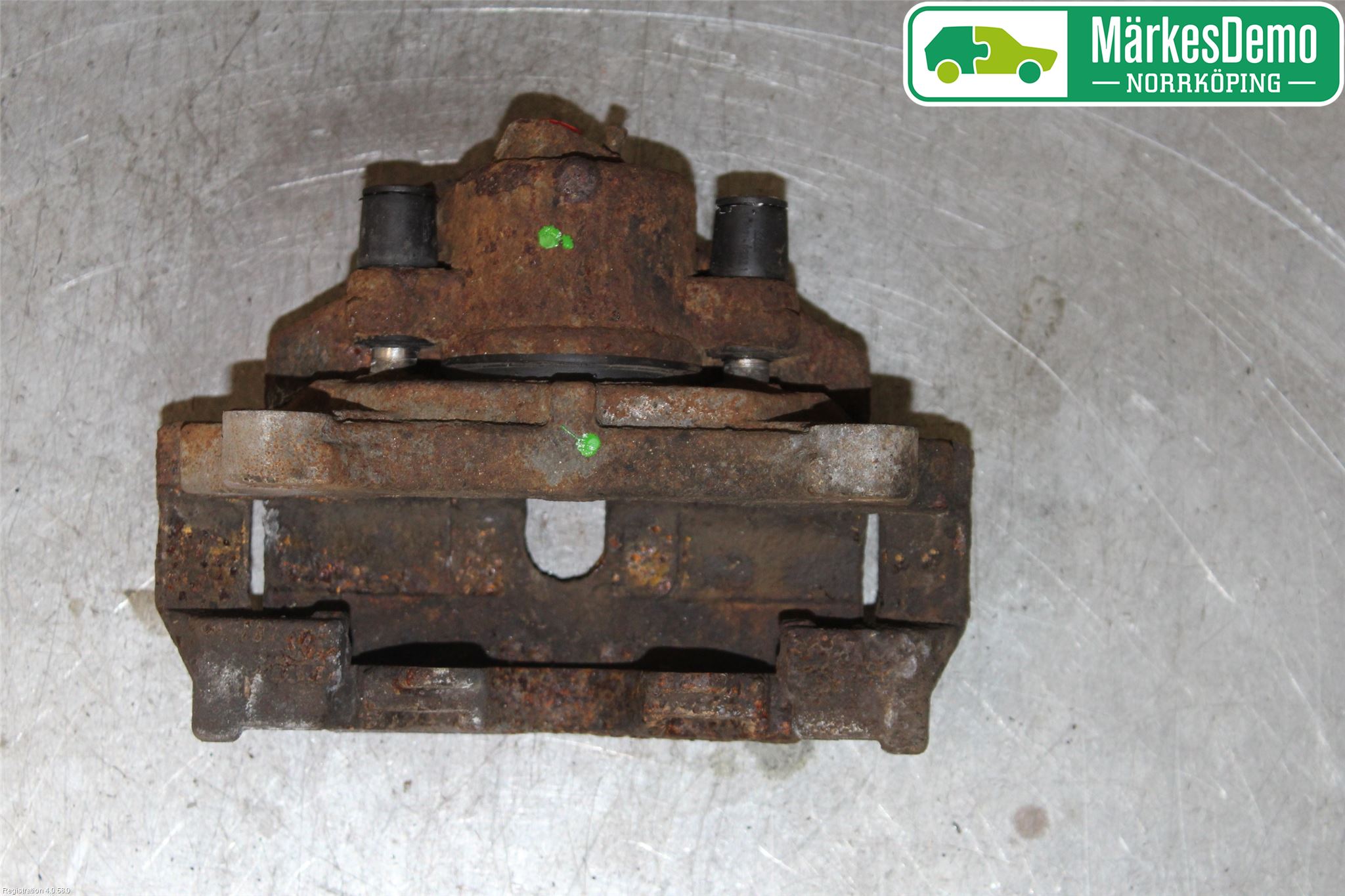 Volkswagen VW PASSAT 11-14 Bromsok Fram Vänster