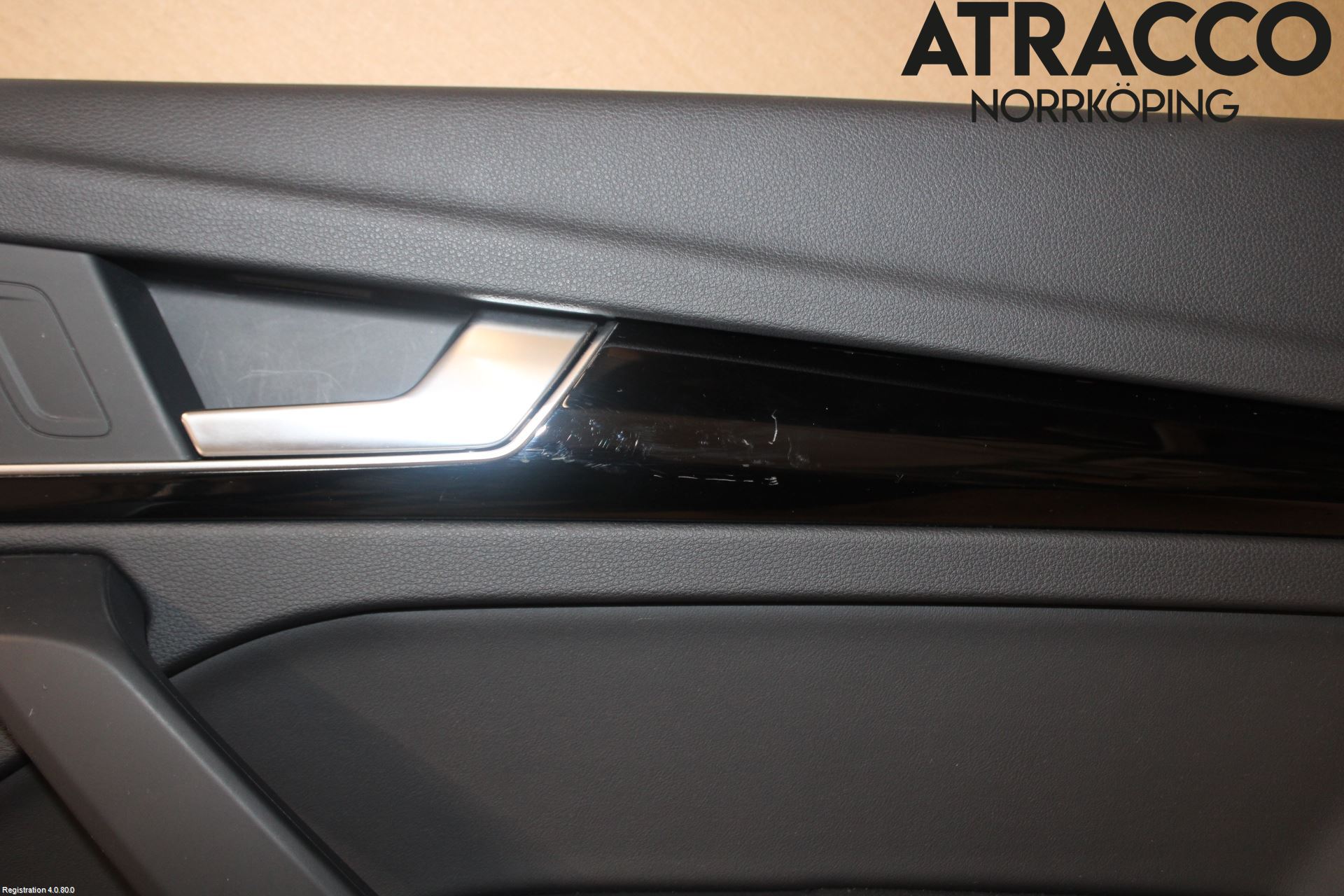 Audi Q5/SQ5 17- Dörrklädsel Hö