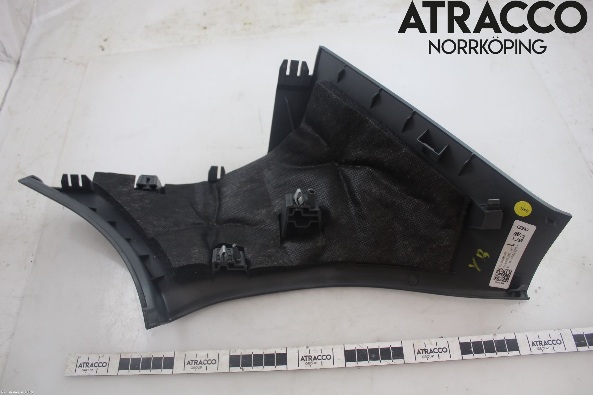 Audi Q4 E-TRON FZ 22- Inr Plastd A-B-C Stolpe