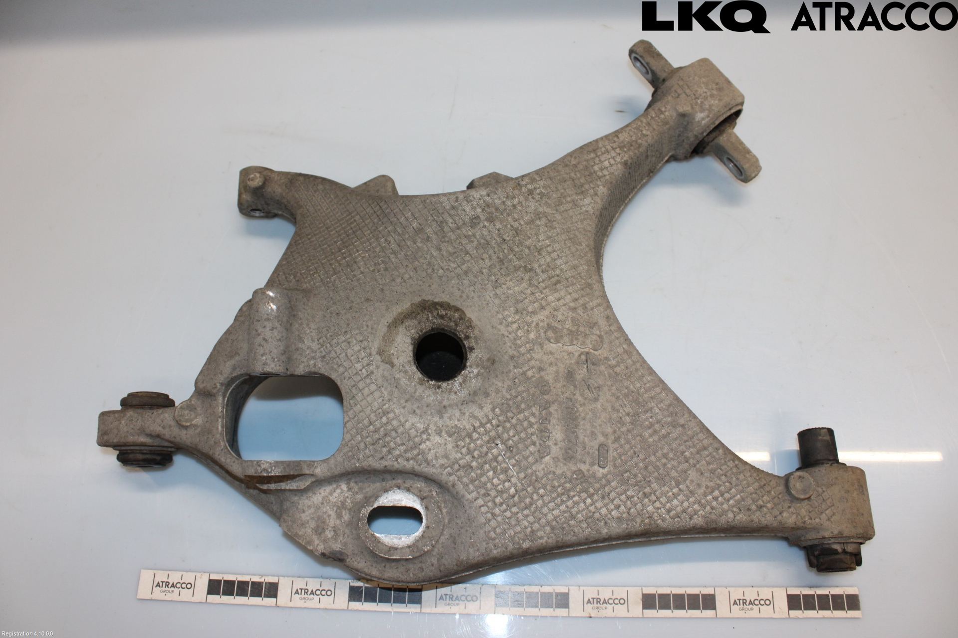 Volvo V90 17->> Bärarm Bak Höger