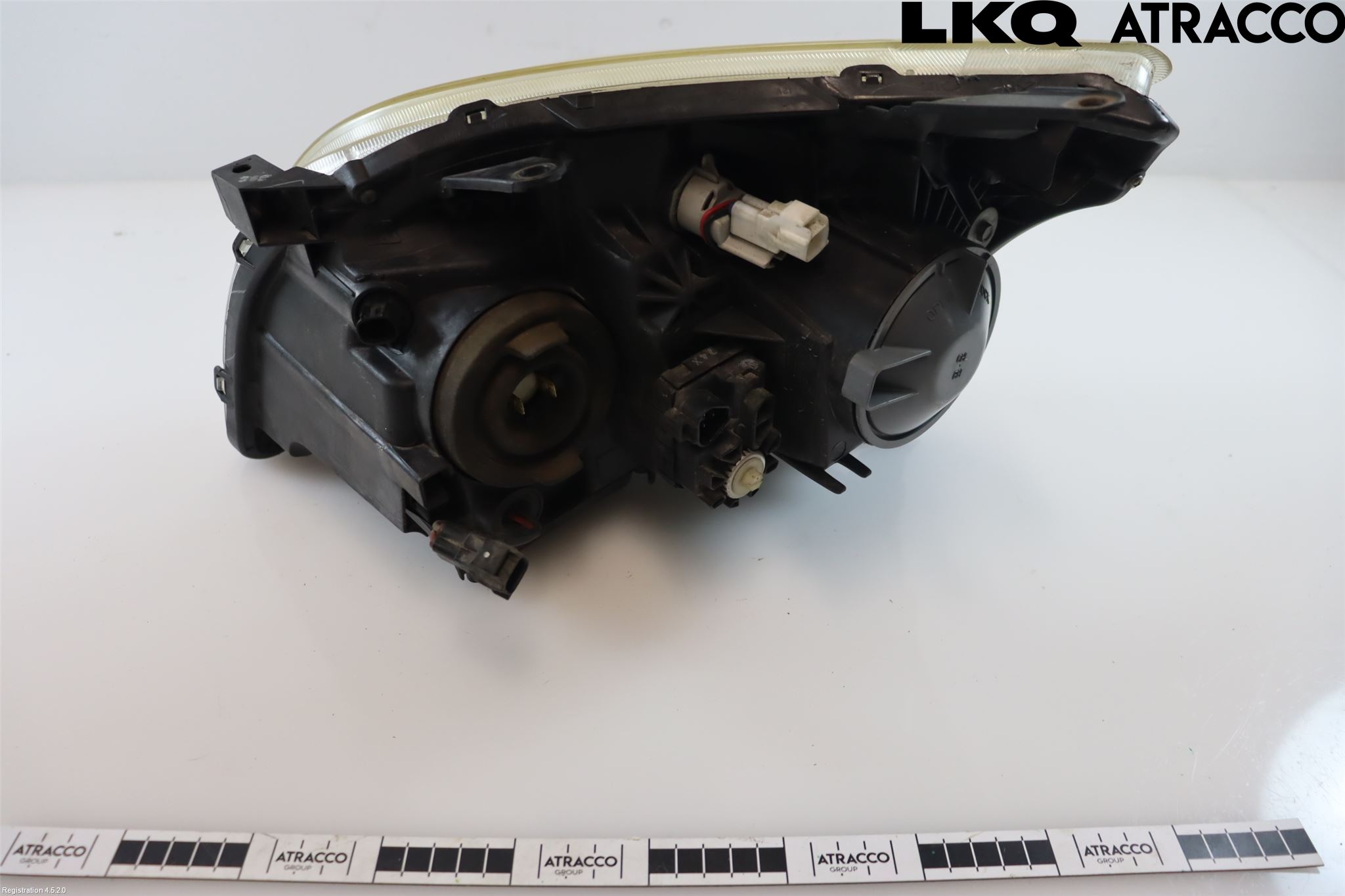 Toyota AVENSIS 07-08 Strålkastare Höger