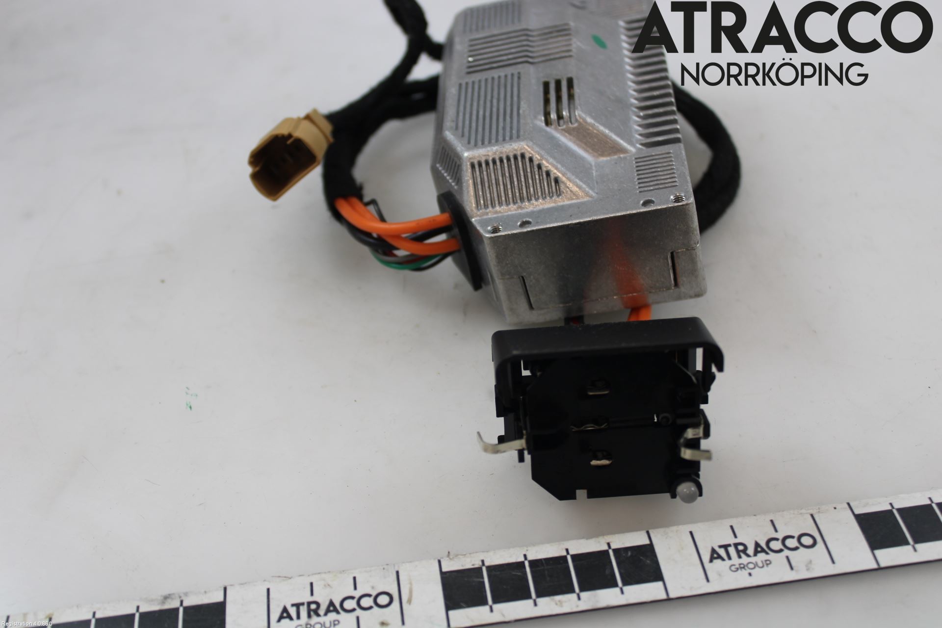 Skoda OCTAVIA (NX) 20- Inverter 12 -> 220 V