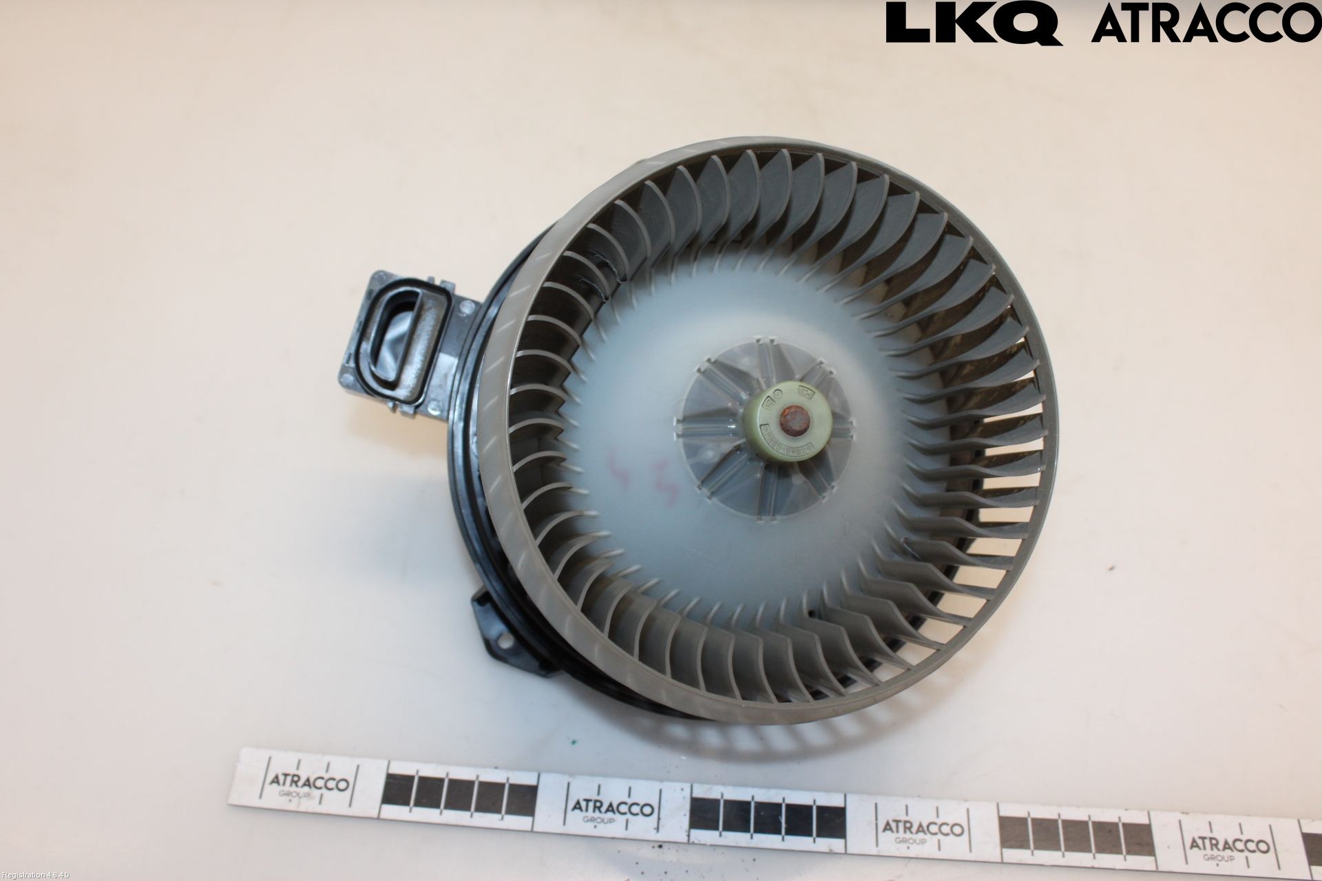 Jaguar XJ X351        10- Värmefläkt