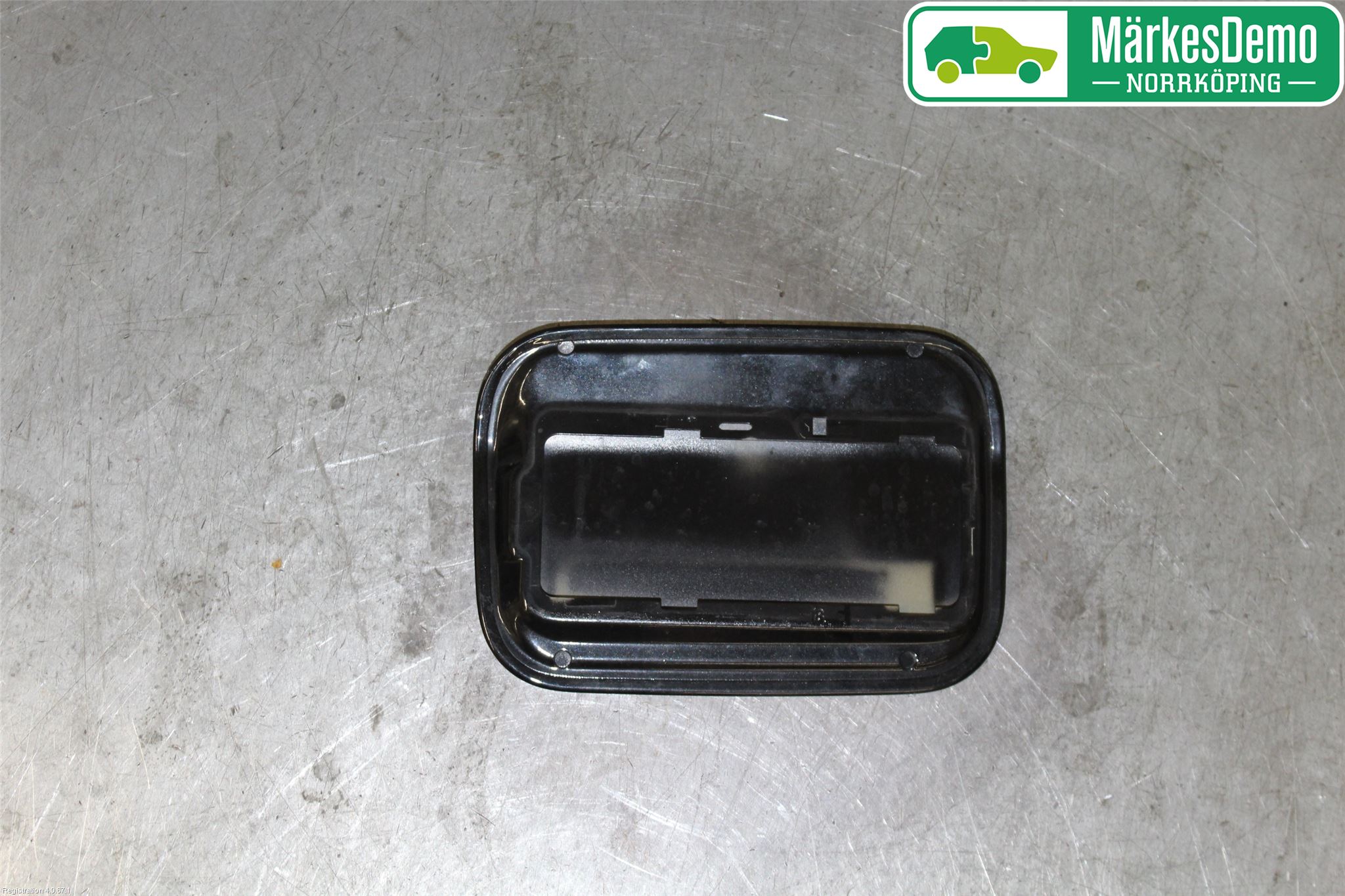 BMW 5 E60/61 Sed/Tou 02-10 Tanklucka