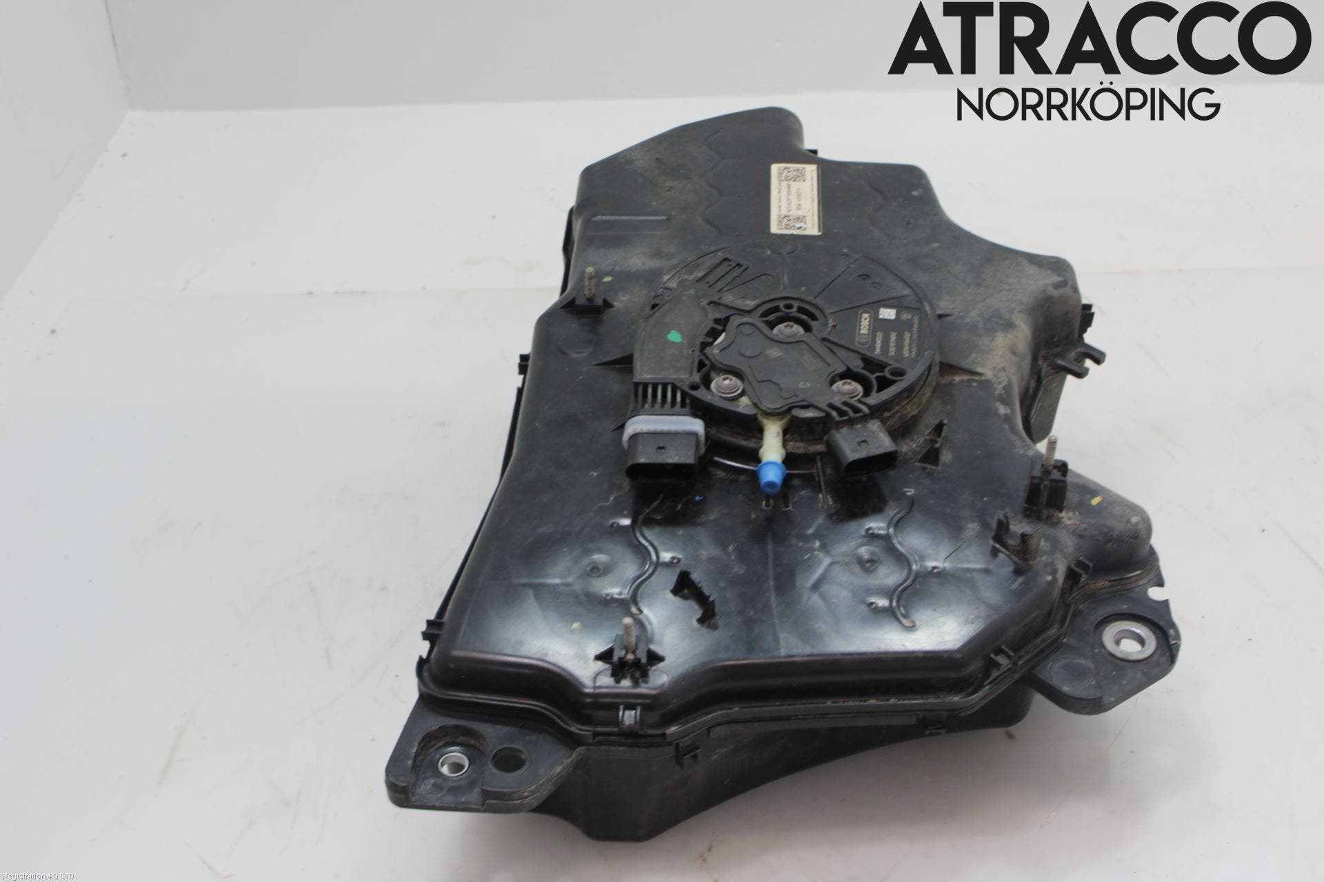 Volkswagen VW TOURAN 16- Adblue Tank